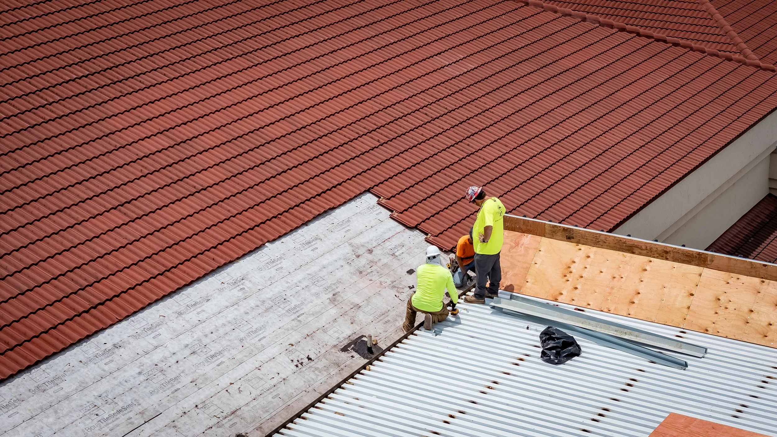 Finding the Best Commercial Roofing Company for Your Business Needs