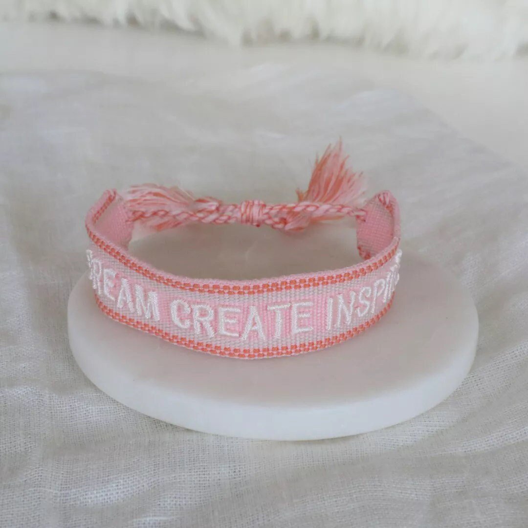 https://i.etsystatic.com/47670536/r/il/195c0d/5497786266/il_fullxfull.5497786266_lvf8.jpg