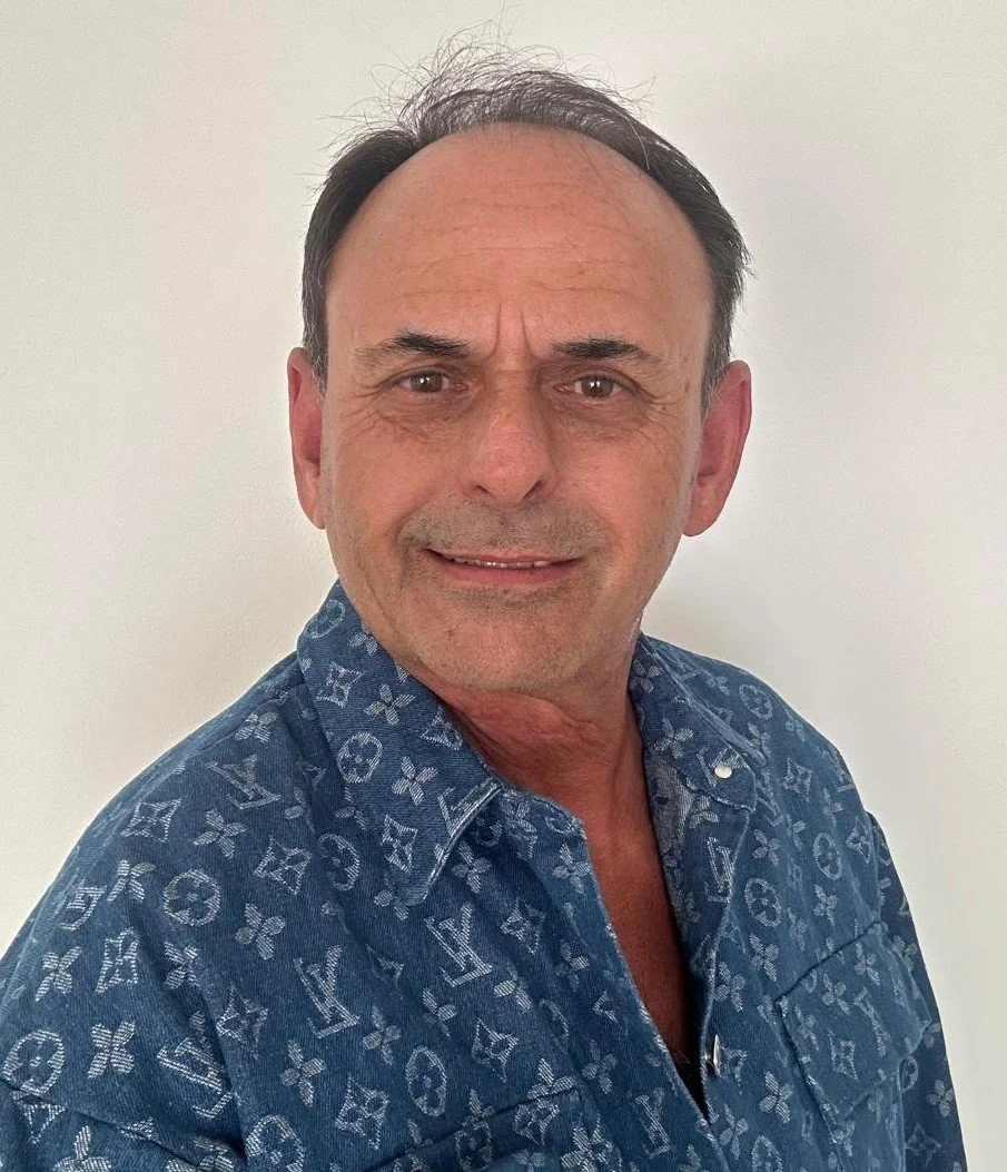 Sandy Maurice George Scheiris; "Image of individual identified in documented disputes between clients and general contractors, referenced in public forums."