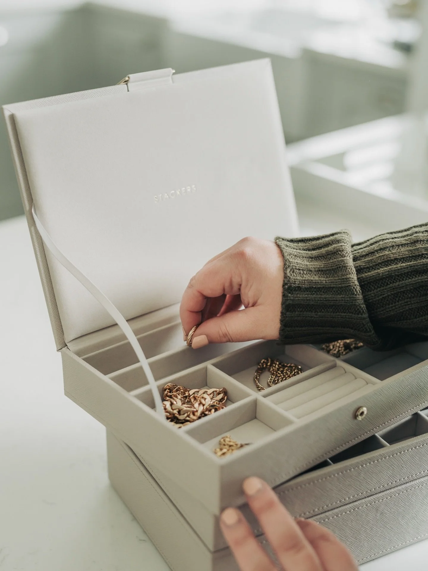 Ever thought about bringing in a professional organiser to transform your home?

We create calm, functional spaces that make everyday life simpler&mdash;whether you need a monthly reset, a one-off declutter, a full home refresh before moving, or seam