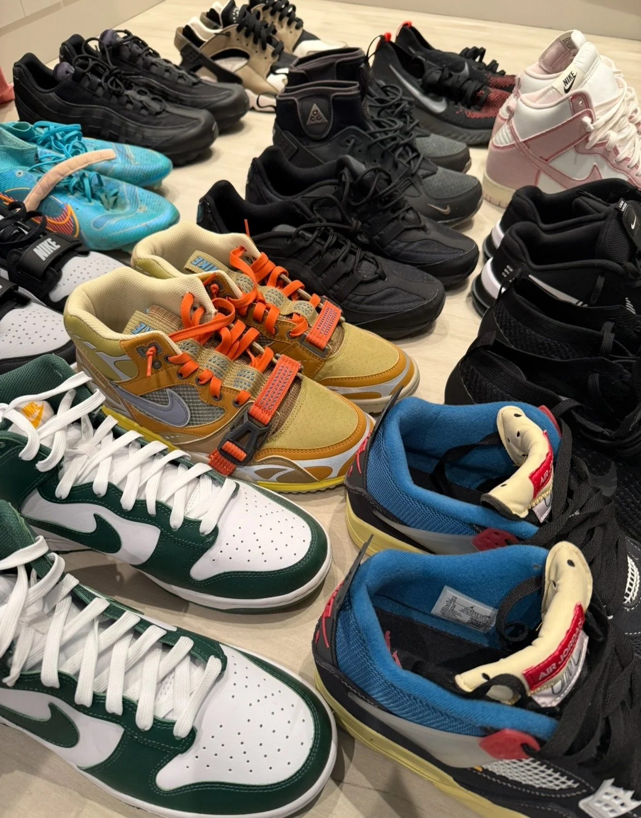 Sometimes (and just sometimes) we get to spend time working on men&rsquo;s shoes too! And we love a trainer collection 👟 

Each shoe is packed out with paper so it doesn&rsquo;t lose its shape, wrapped twice, and then securely boxed.. we take care w
