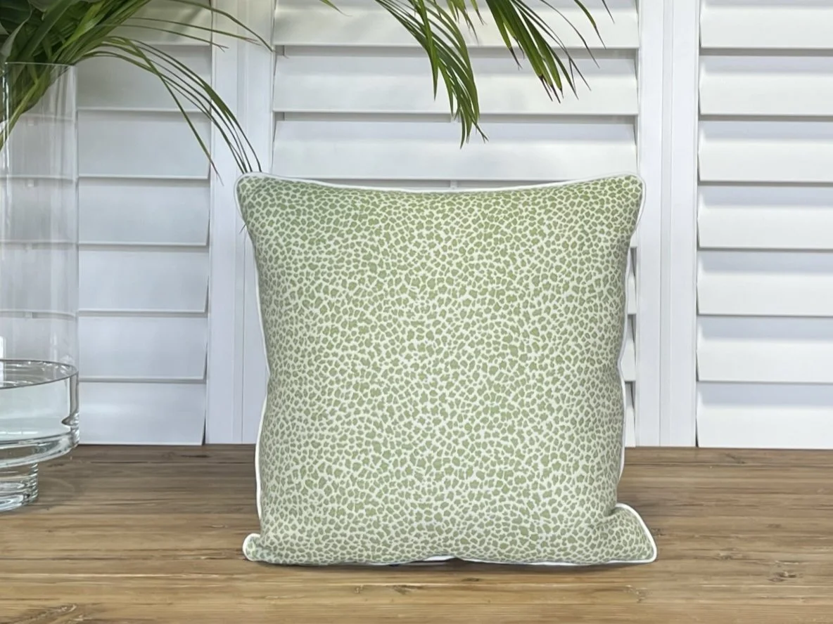 GREEN LEOPARD PILLOW COVER