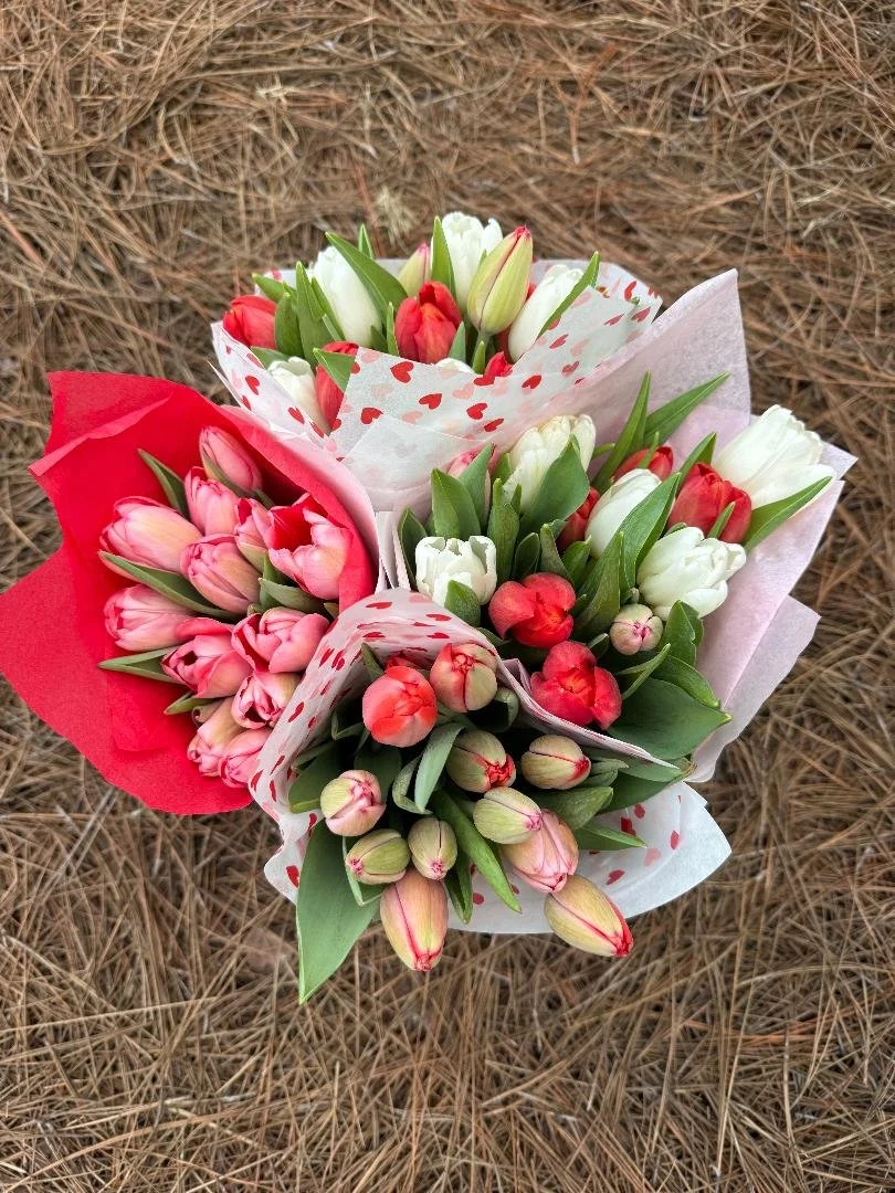 Valentine's Day bucket.jpg