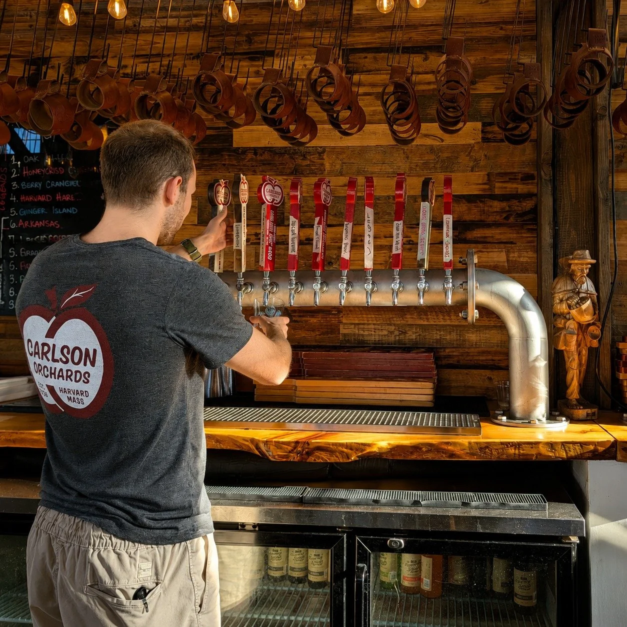Tonight's the night!

Join us at the Cider Barn beginning at 6:30 PM as we celebrate the launch of Farm House 250&mdash;our newest limited-edition hard cider inspired by the way cider was made in the late 1700s.

🍎Be among the first to taste it
🍎Le