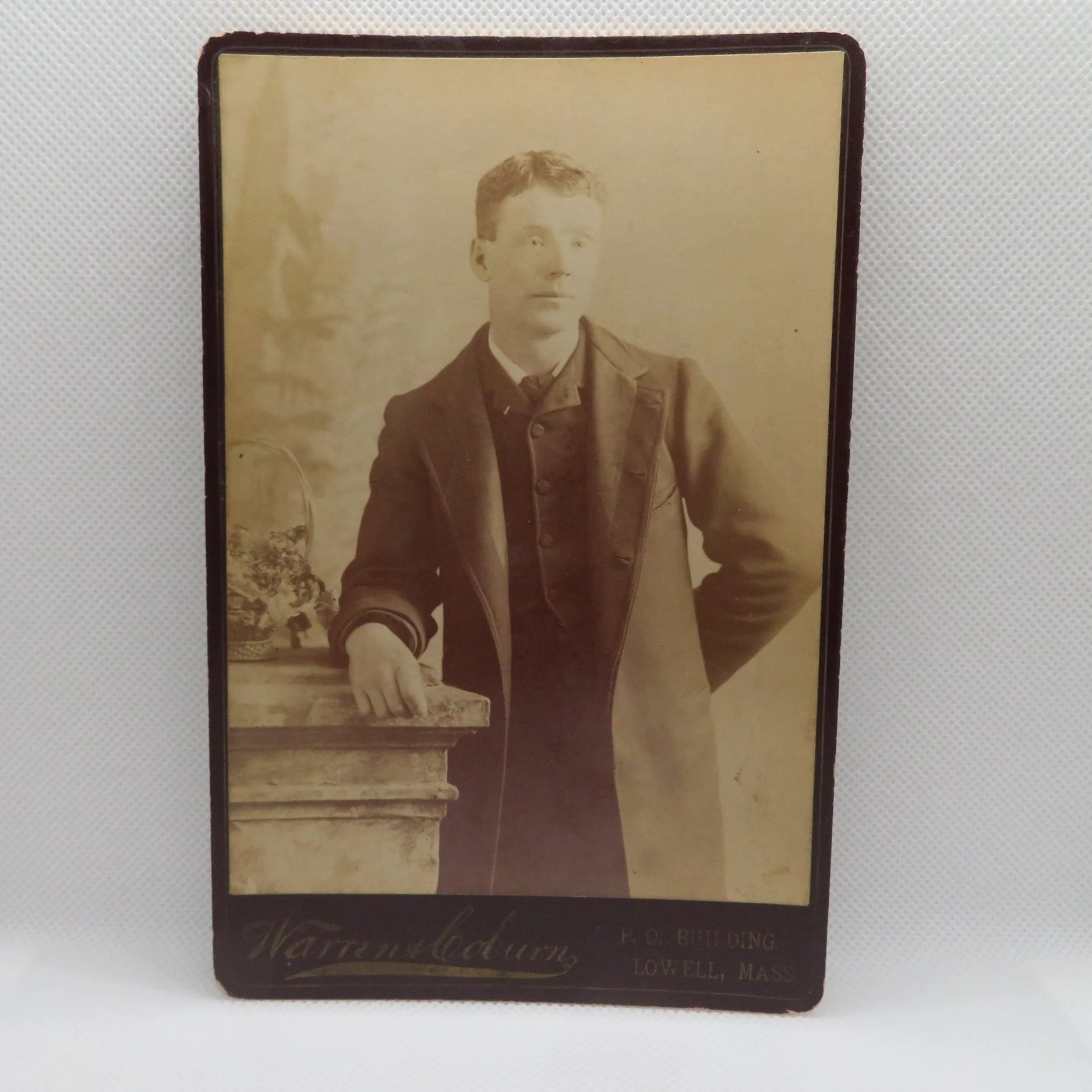 1800s+Warren+and+Bobert+cabinet+card+photograph+of+man+from+Lowell+Massachusetts+1.jpg