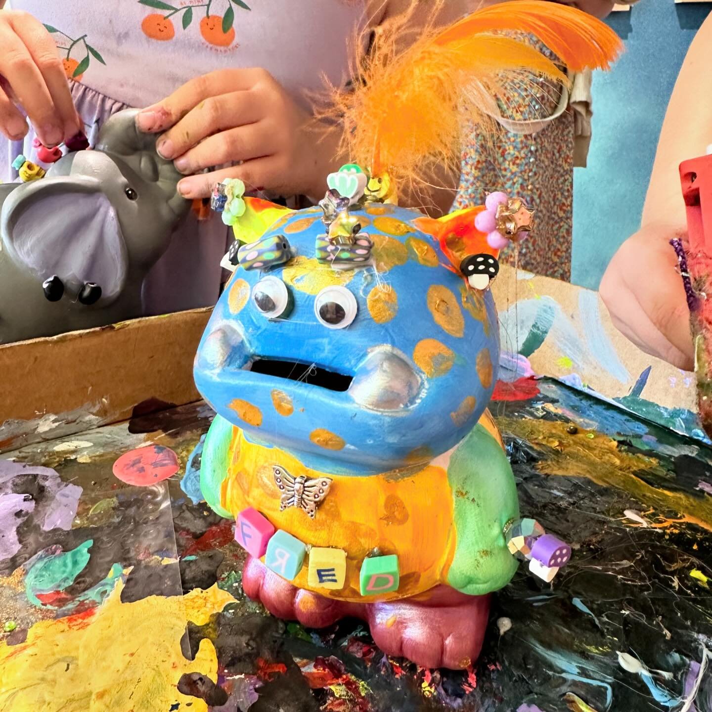 Today was fun!!! 

See you tomorrow for more mind blowing creativity! 
10am-3pm drop in anytime. (Tues,Wed,Sat) 

#studiobloop #innerwestkids #innerwestmums #rozellecreativespace #creativespace #balmain #rozelle #creationstation #beading #airdryingsl