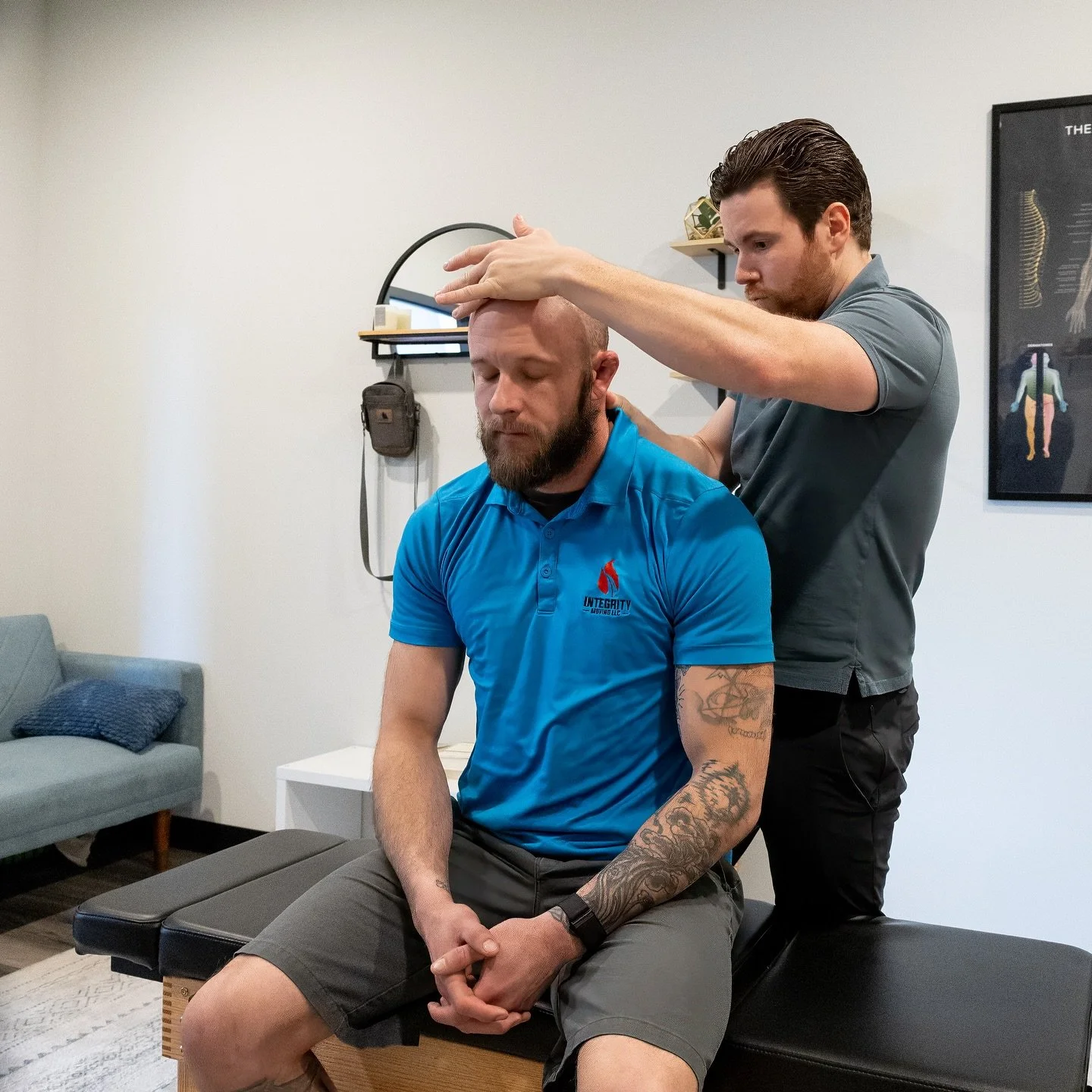 📱 Tech Neck is becoming one of the most common problems I see in the office.

Most people think it&rsquo;s simply a posture problem. Sit up straighter, stretch more, and it&rsquo;ll go away.

But what if the real issue is that your body has stopped 