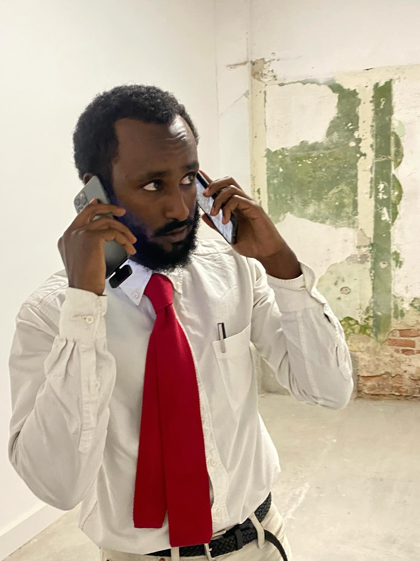 By no means could I have anticipated what 2025 would turn out to be. It&rsquo;d be impossible to sum up, but most importantly, I am so very grateful to my fam, dear friends (old and new), and all who have supported Deixis Gallery so far. 

Living on 