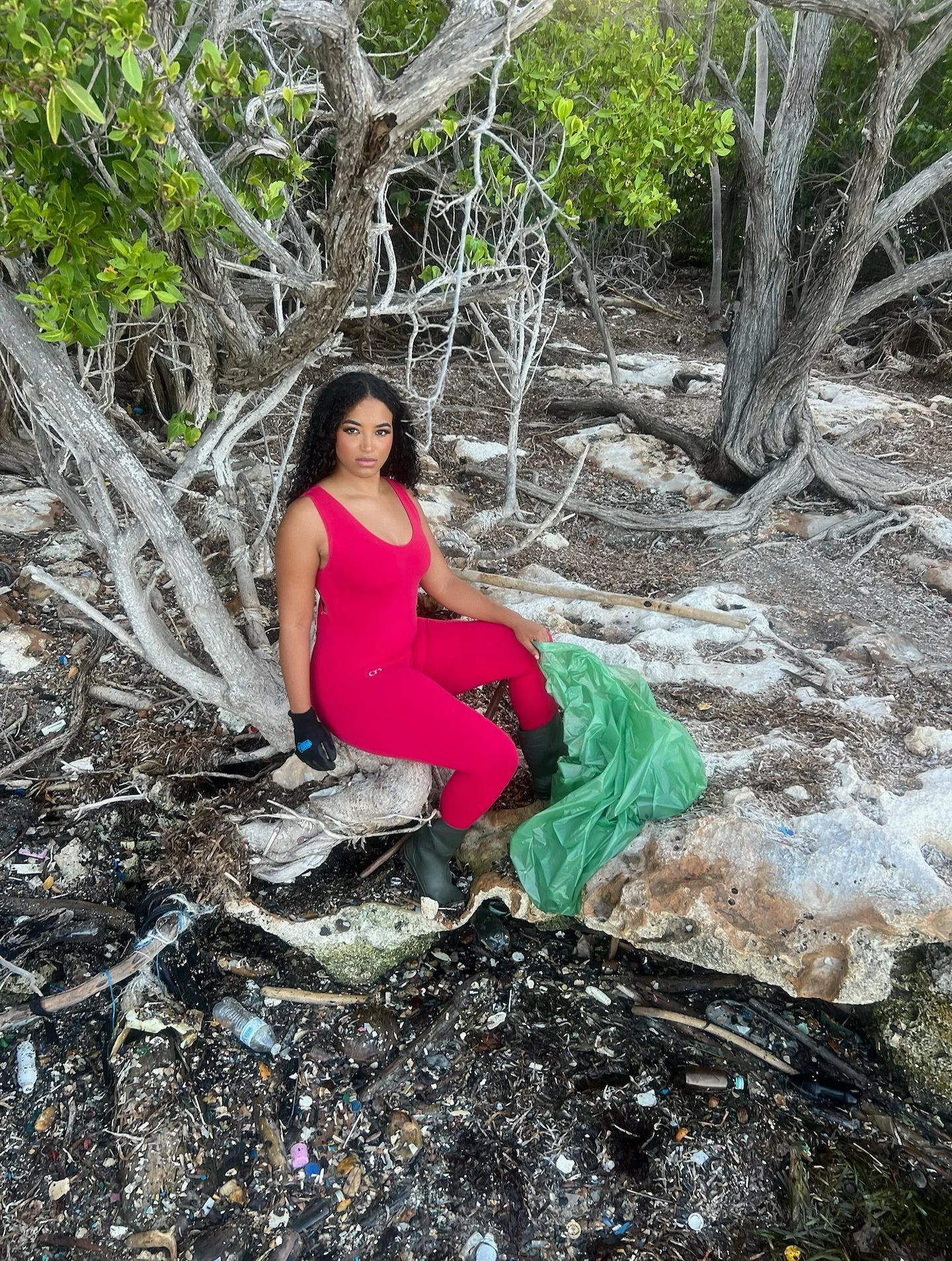 ✨ From glam shots to giving back ✨
The Miss Earth journey is more than gowns and photoshoots &mdash; it&rsquo;s about being of service to our planet and our communities. 🌍💚

One of the greatest threats to our oceans and coastlines is plastic pollut