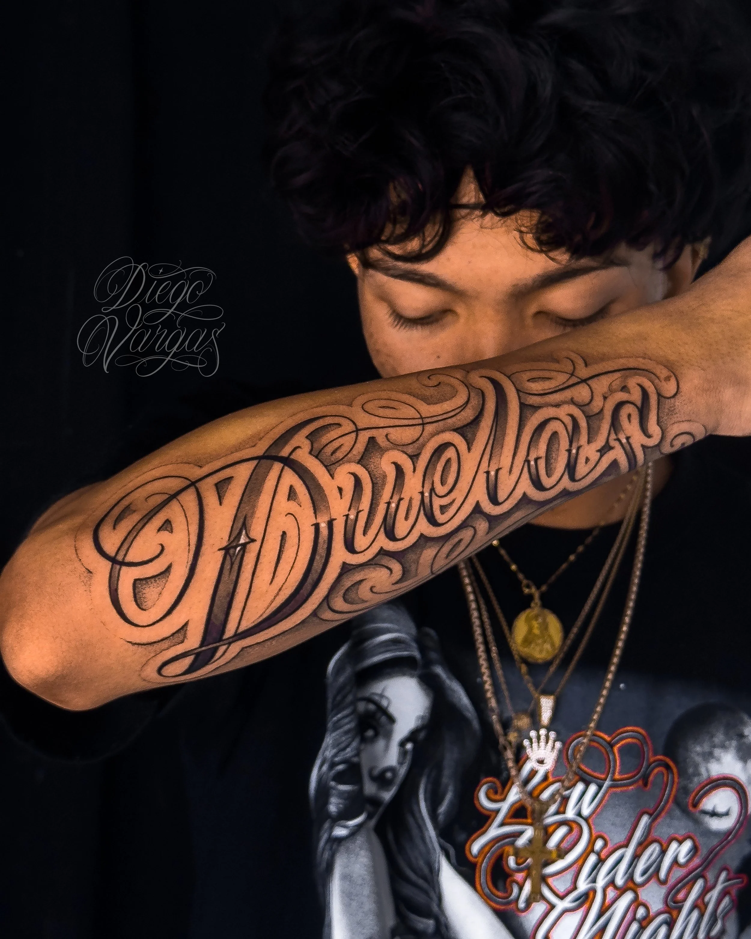 Duelas Watermark.jpg