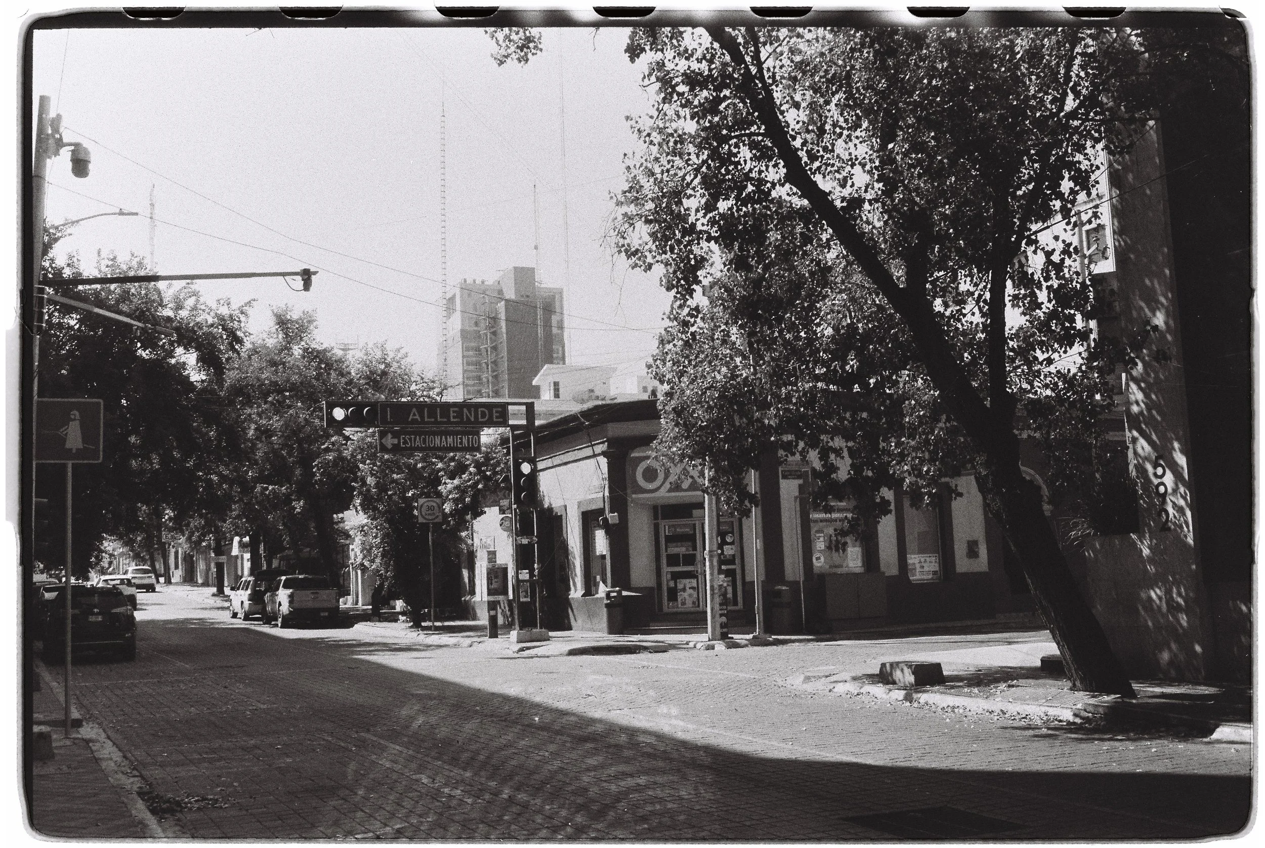 R1-04678-0011.JPG
