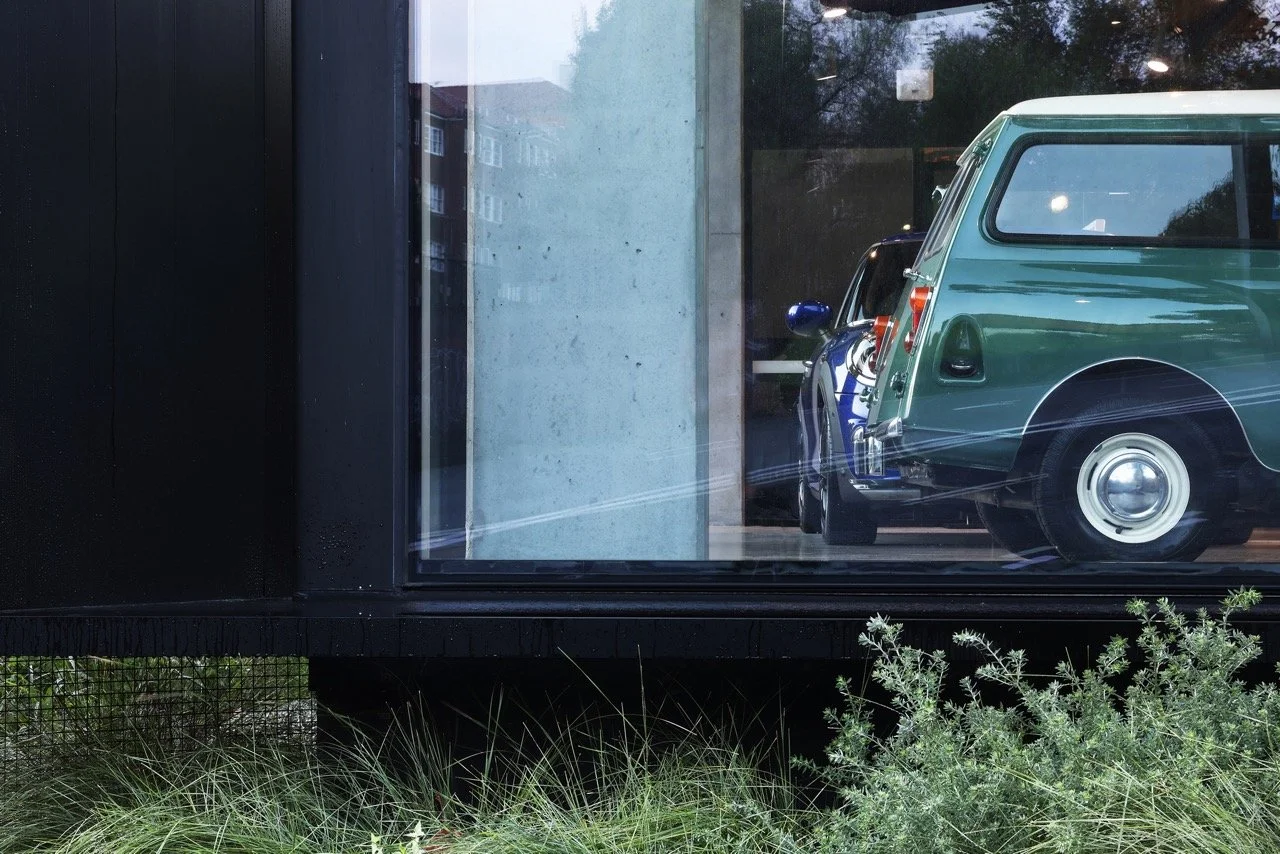 03-Black-Beetle-Landscape-Architects-BMW-MINI-SHOWROOM-RUSHCUTTERS BAY-SVP Large.jpeg