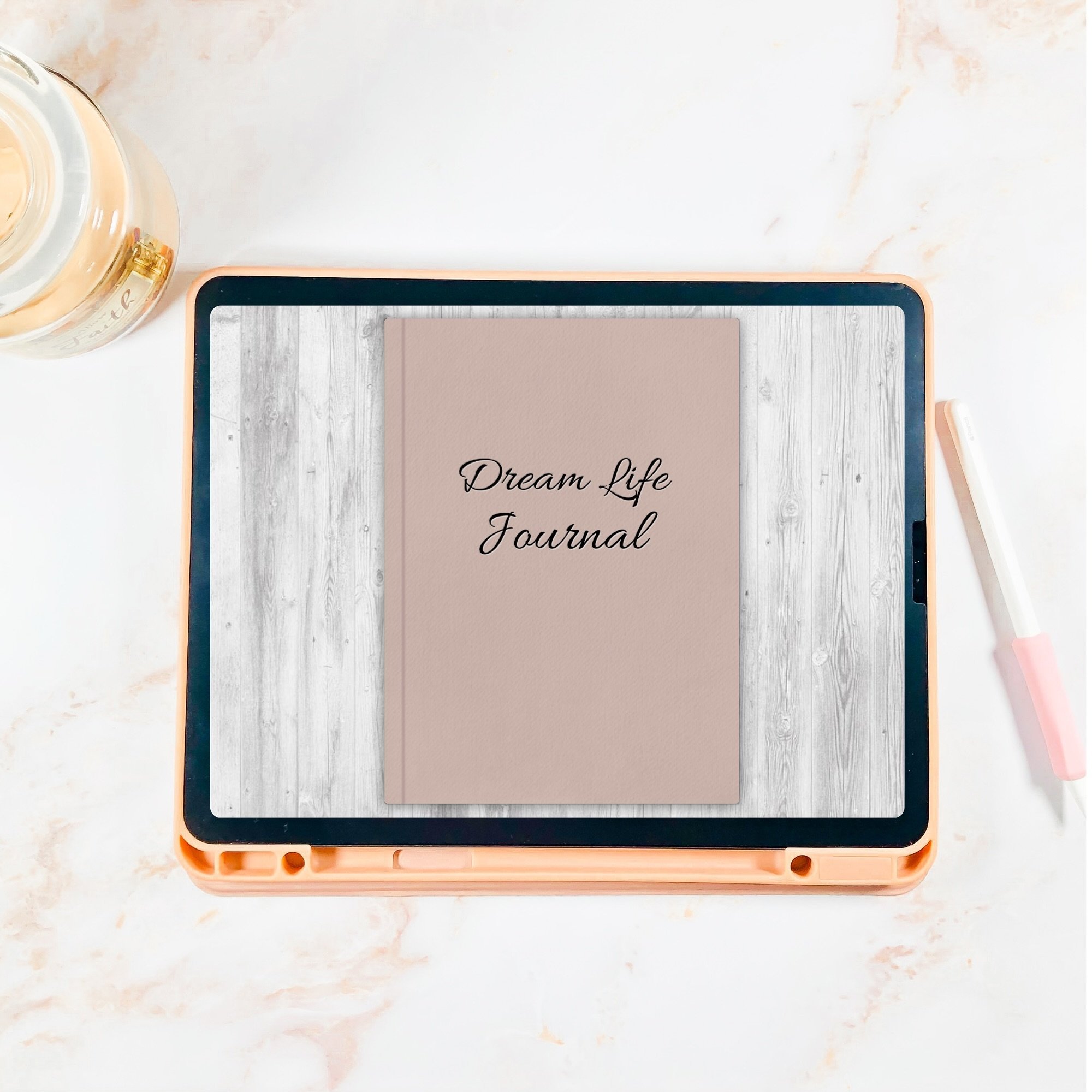 Want a simple way to create a clearer mind to be more calm, connected, and focused?

I used to wake up so overwhelmed I didn&rsquo;t know where to start with my day. Journaling has been a fantastic way to clear my mind, keep my goals top of mind, and