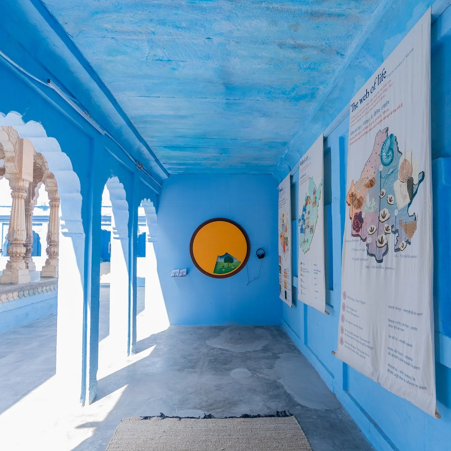 ‘Sounds and Seasons’
A Creative Arts Education Programme by LAND × PATI, presented by the learners of Mahatma Gandhi Rajkiya Vidyalaya, mentored by Thukral & Tagra.
Drawing inspiration from the Ragmala tradition, where melody