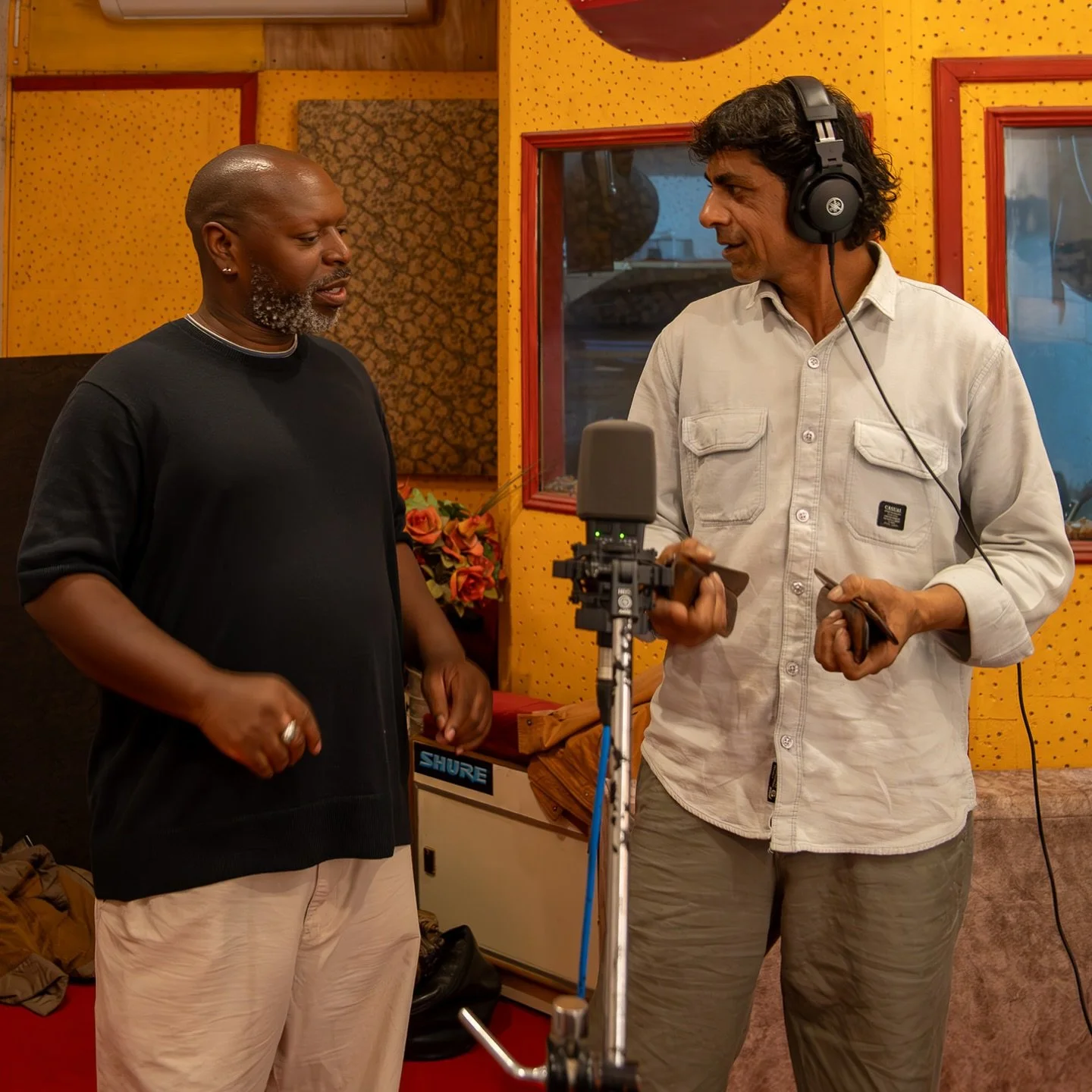 Our current resident Dr Rashaad Newsome joined us in Jodhpur in November to collaborate with musicians from the local Langa community as part of his research. 

Together, they have been creating new musical compositions which bring traditional Langa 