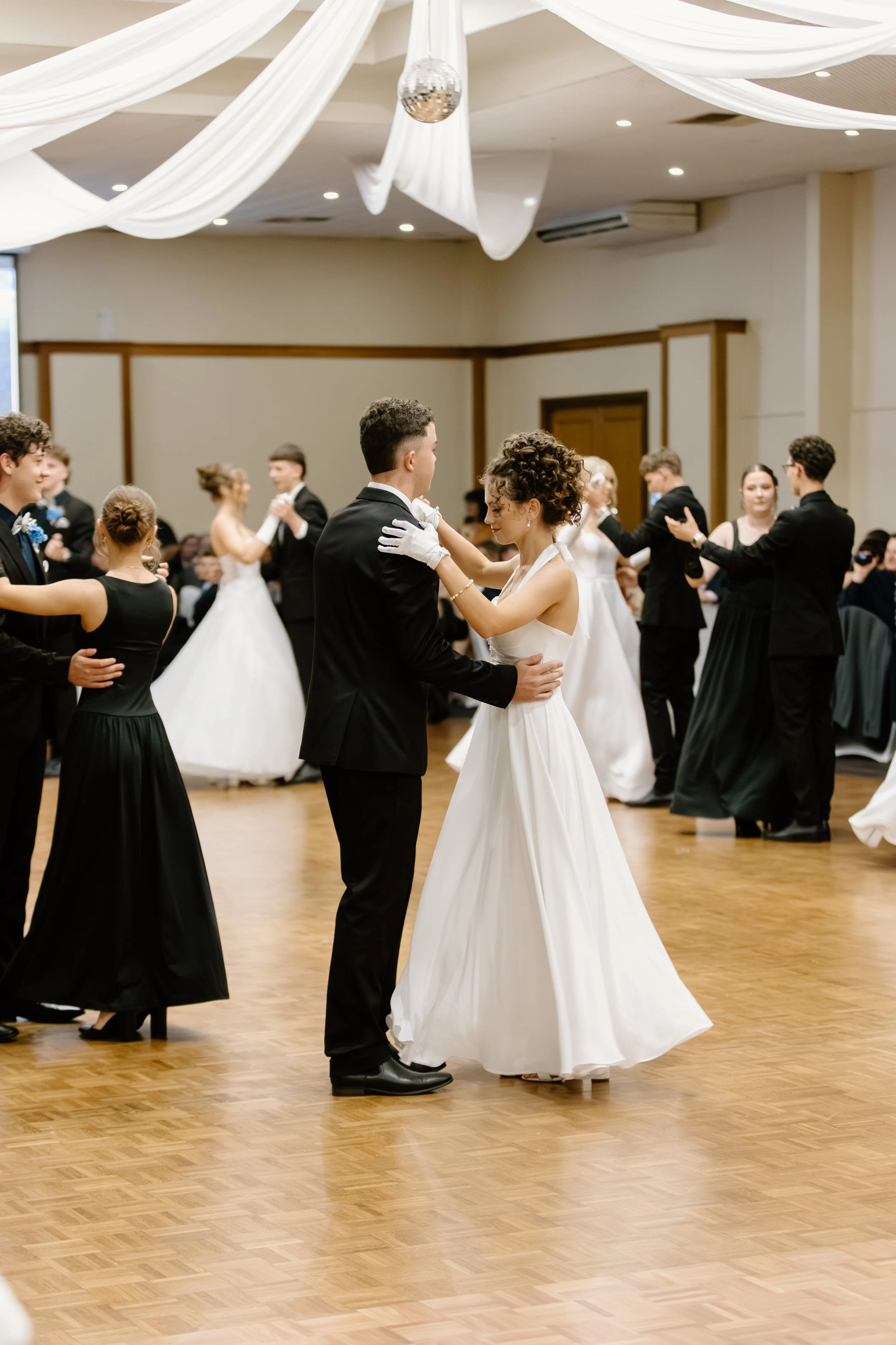 Debutante_93.jpg