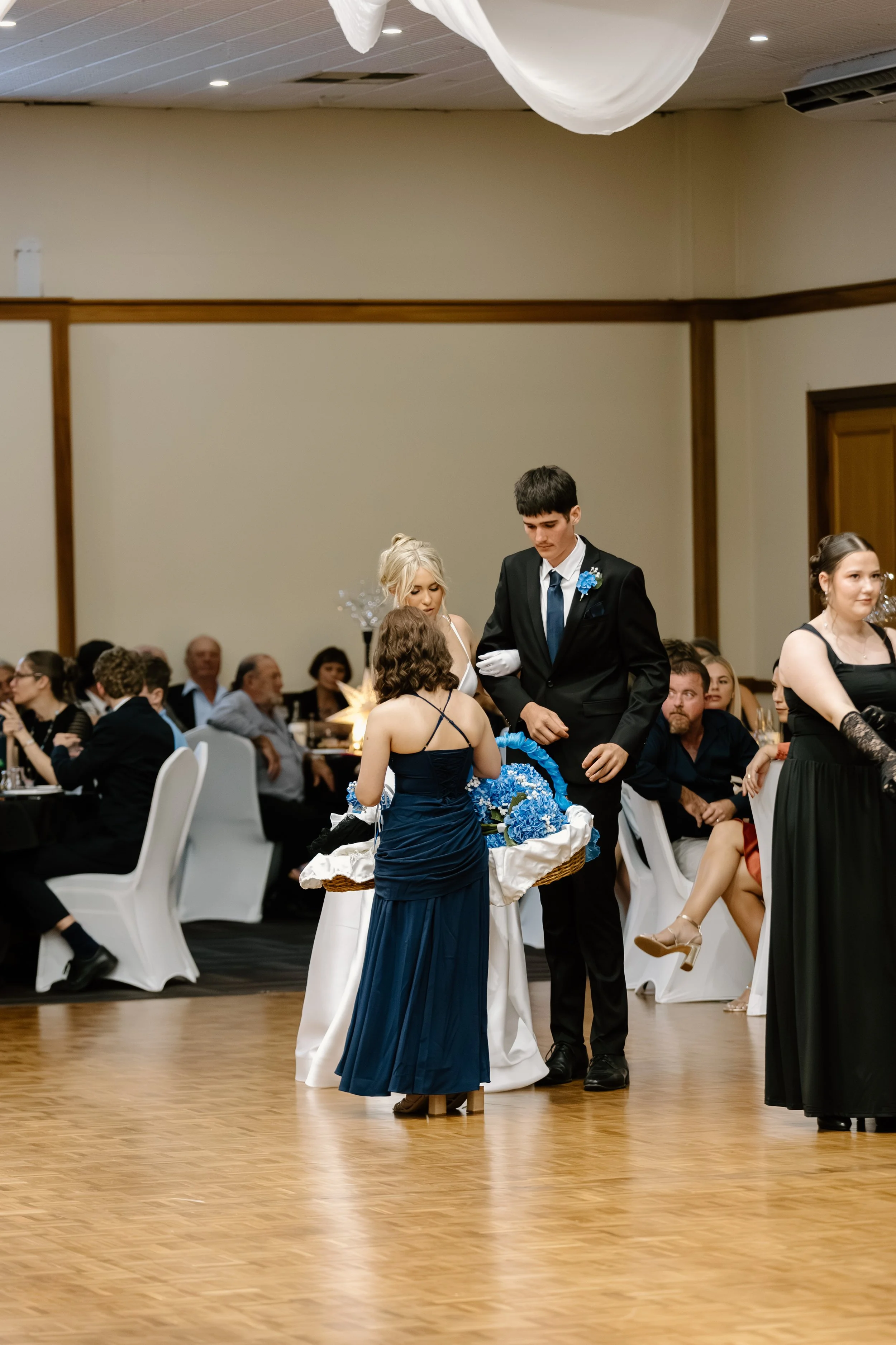 Debutante_86.jpg