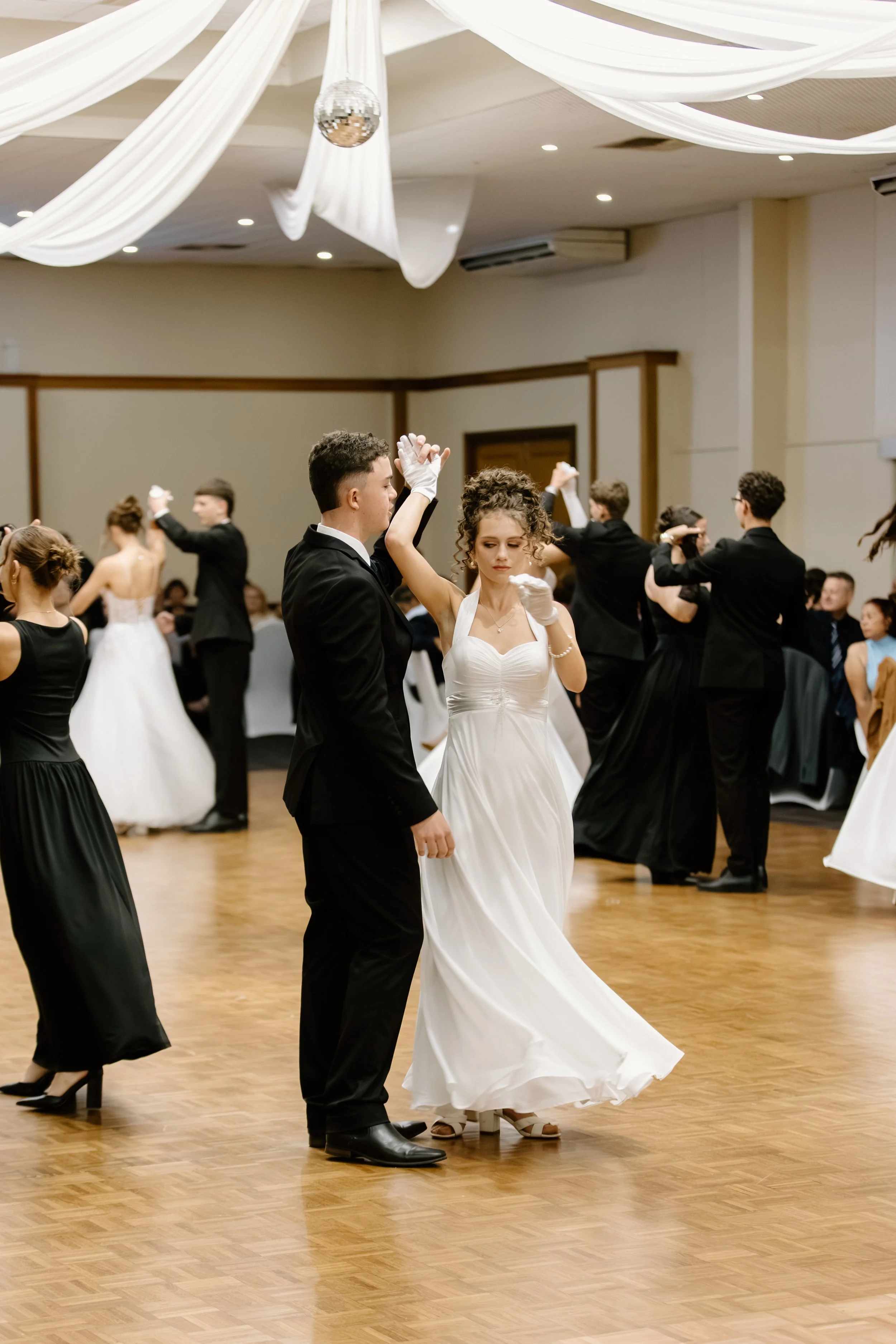 Debutante_92.jpg
