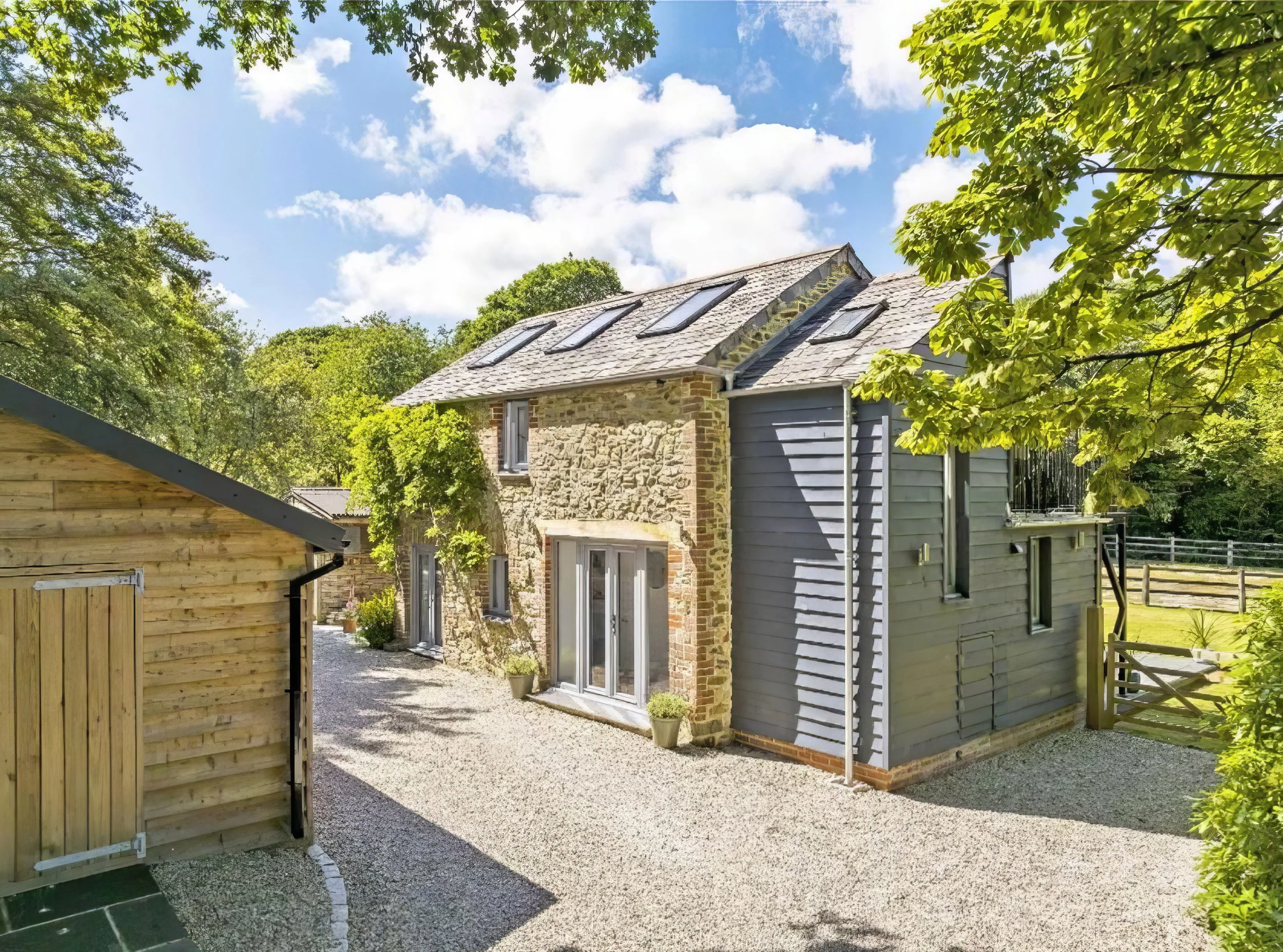 WhatsApp Image 2024-02-14 at 14.15.10 (1)-topaz-enhance.jpg