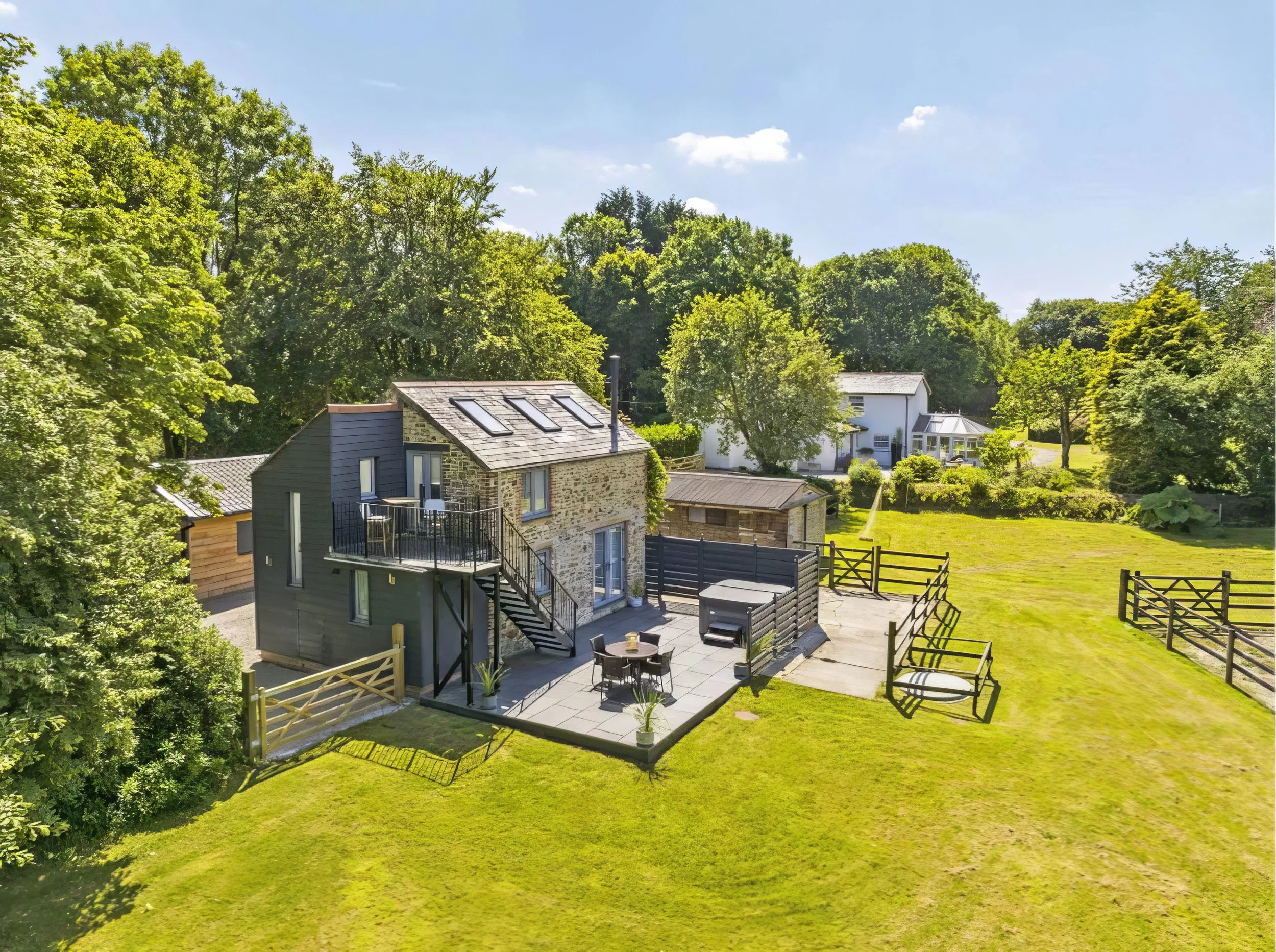 WhatsApp Image 2024-02-14 at 14.15.10-topaz-enhance.jpeg