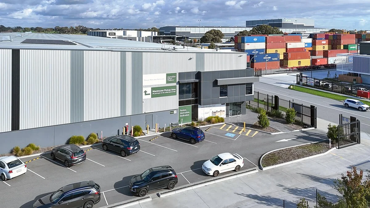 85 Portlink Drive 03-72dpi.jpg