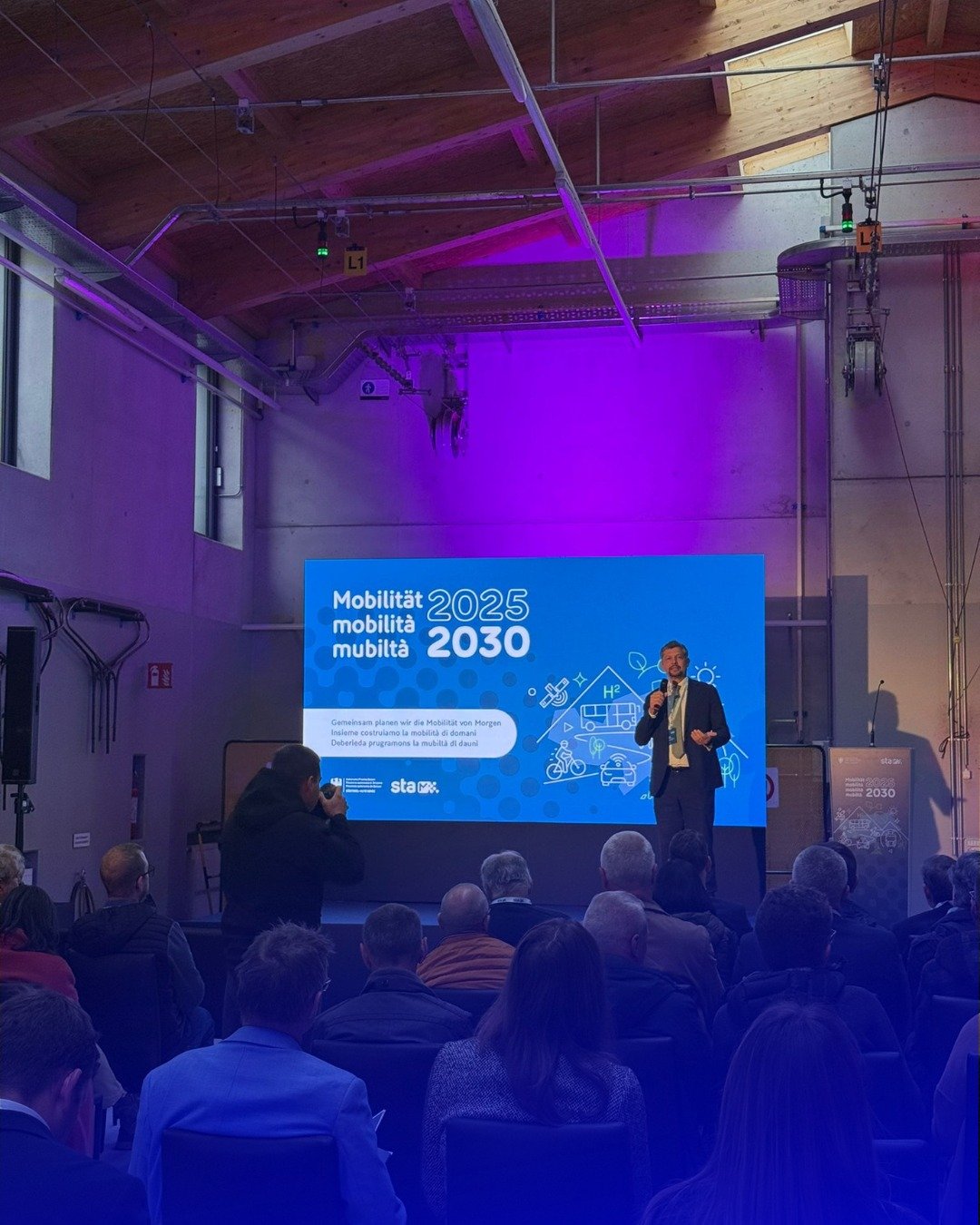 On track for the future of mobility.
Yesterday, our agency joined the Mobility 2025–2030 event on the Ritten–Renon, a moment dedicated to shaping the vision of a smarter, more connected, and sustainable transport system for South Tyrol.