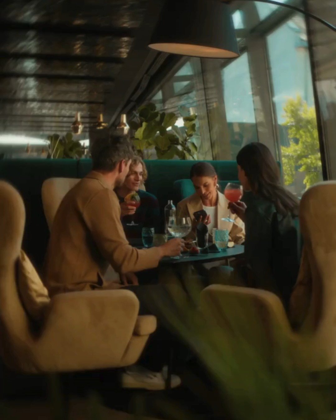 @raiffeisensuedtirol rappresenta tutte le banche cooperative Raiffeisen in Alto Adige.

Insieme al Team Marketing Raiffeisen abbiamo ridisegnato il concetto e la strategia della campagna, abbiamo collaborato con il fotografo @gerd_eder + lo stylist @nadiatn & il make up 