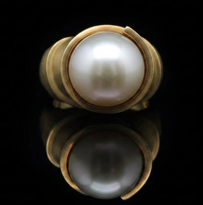 Estate-B.-Kieselstein-Cord-pearl-ring.png