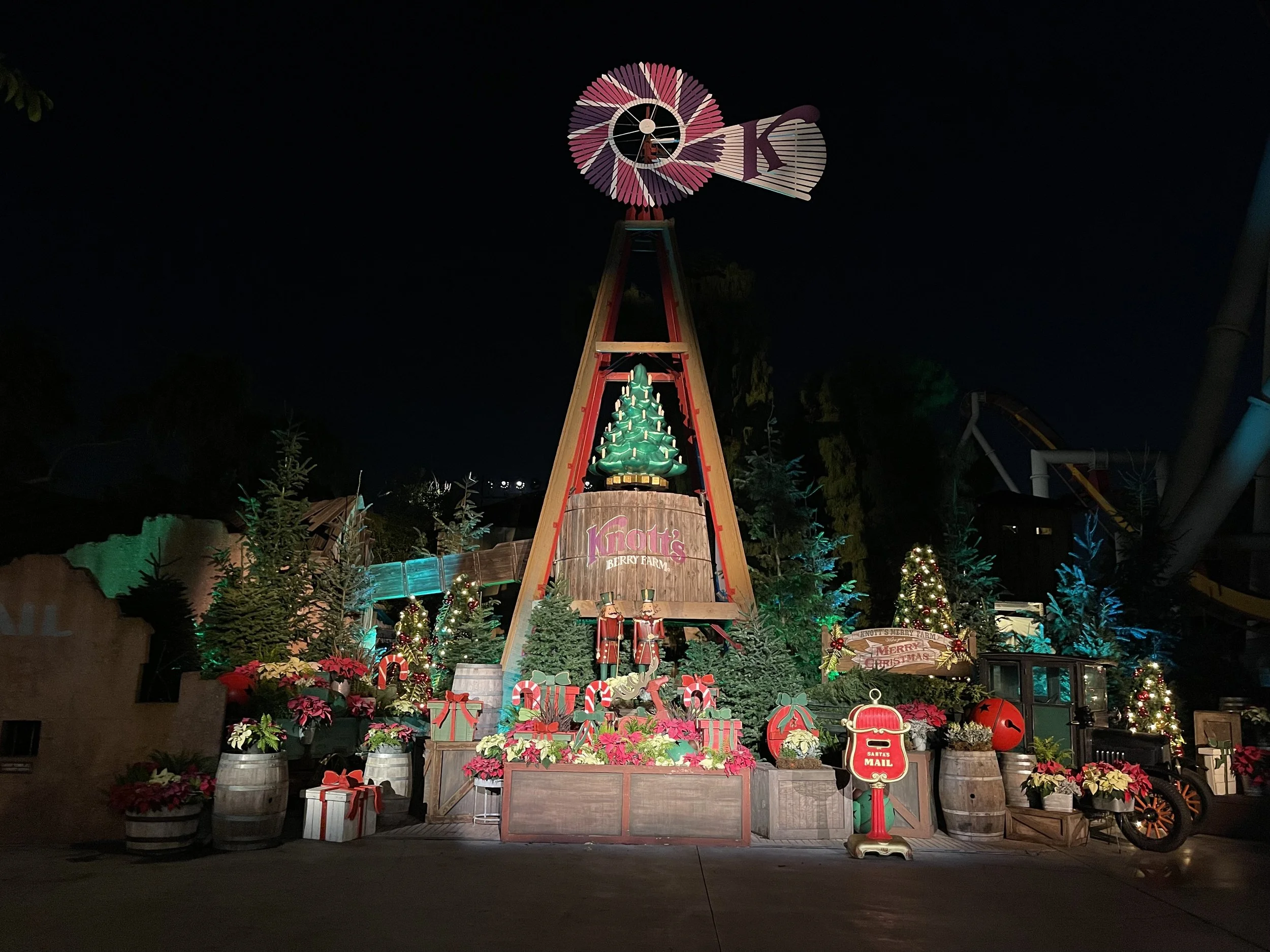 Installed Merry Farm Main Gate Statement 2023