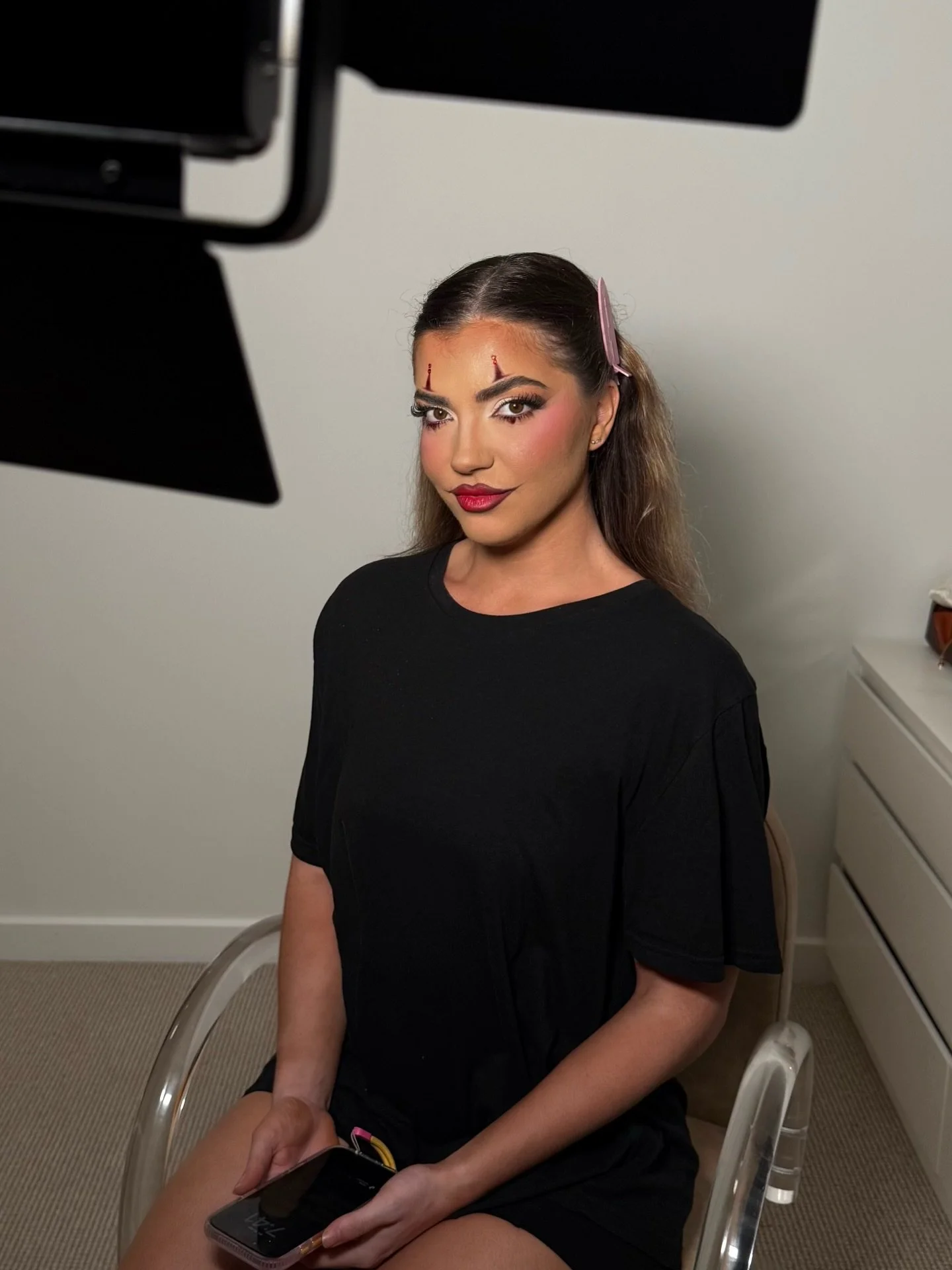 @libbytheperformer keeping my creative skills in check tonight 🃏❤️&spades;️

#brisbanemakeupartist #brisbanemua #makeup #sexyclown