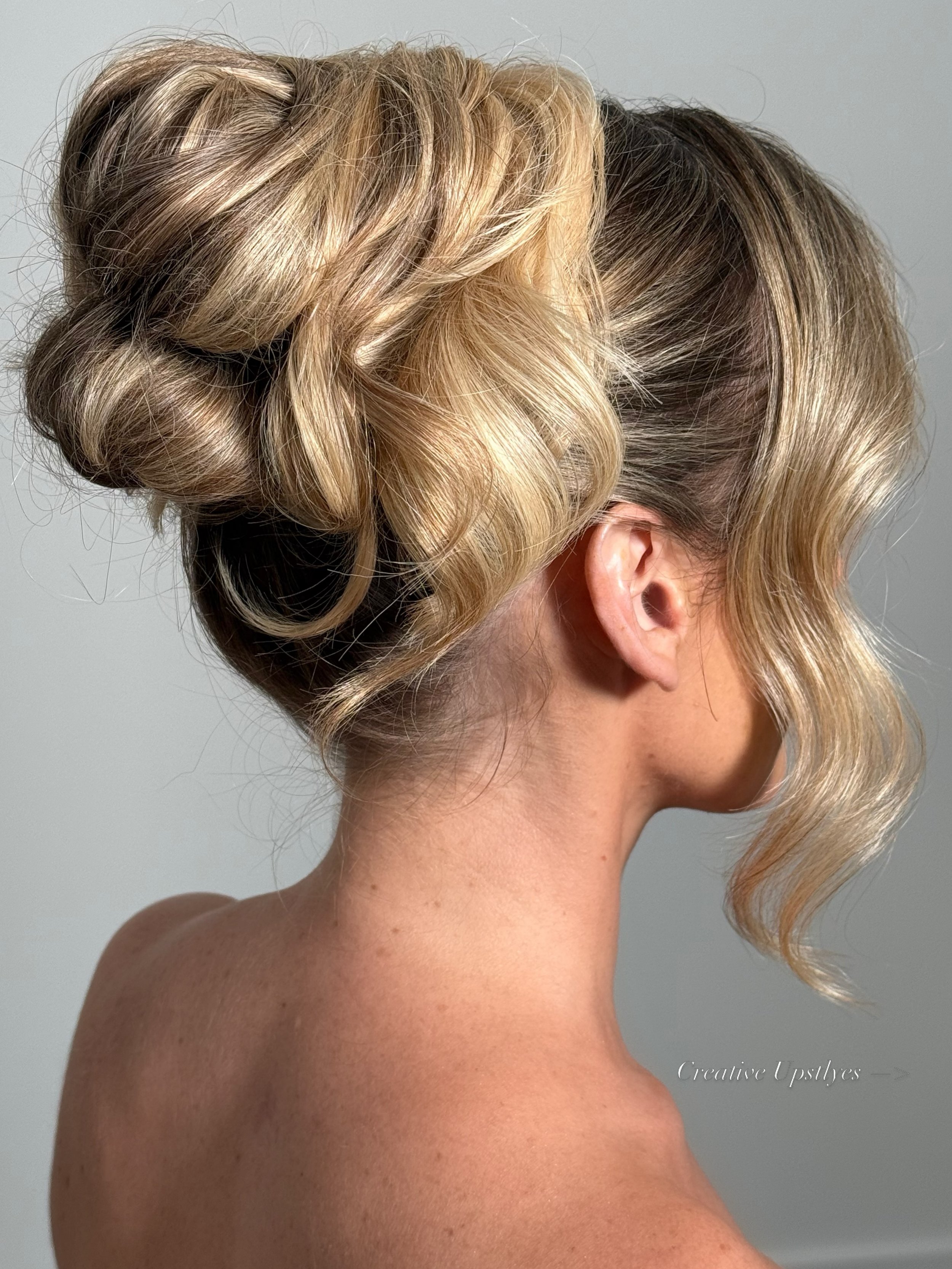 recent creative #upstyles 🎀🩰💕

#brisbanehairstylist #hairstyles #updo
