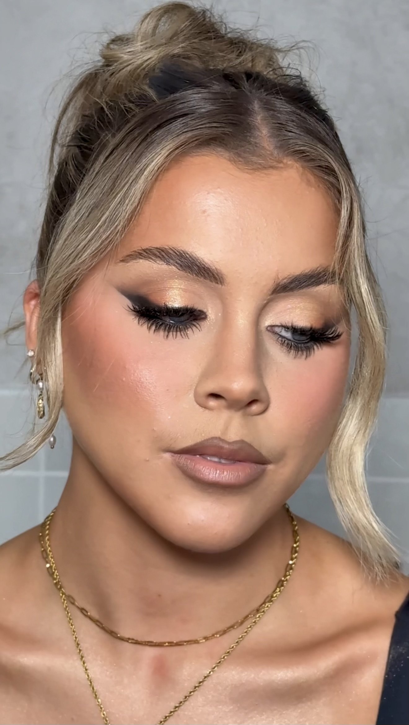 Facetune_12-03-2025-15-18-59.jpeg