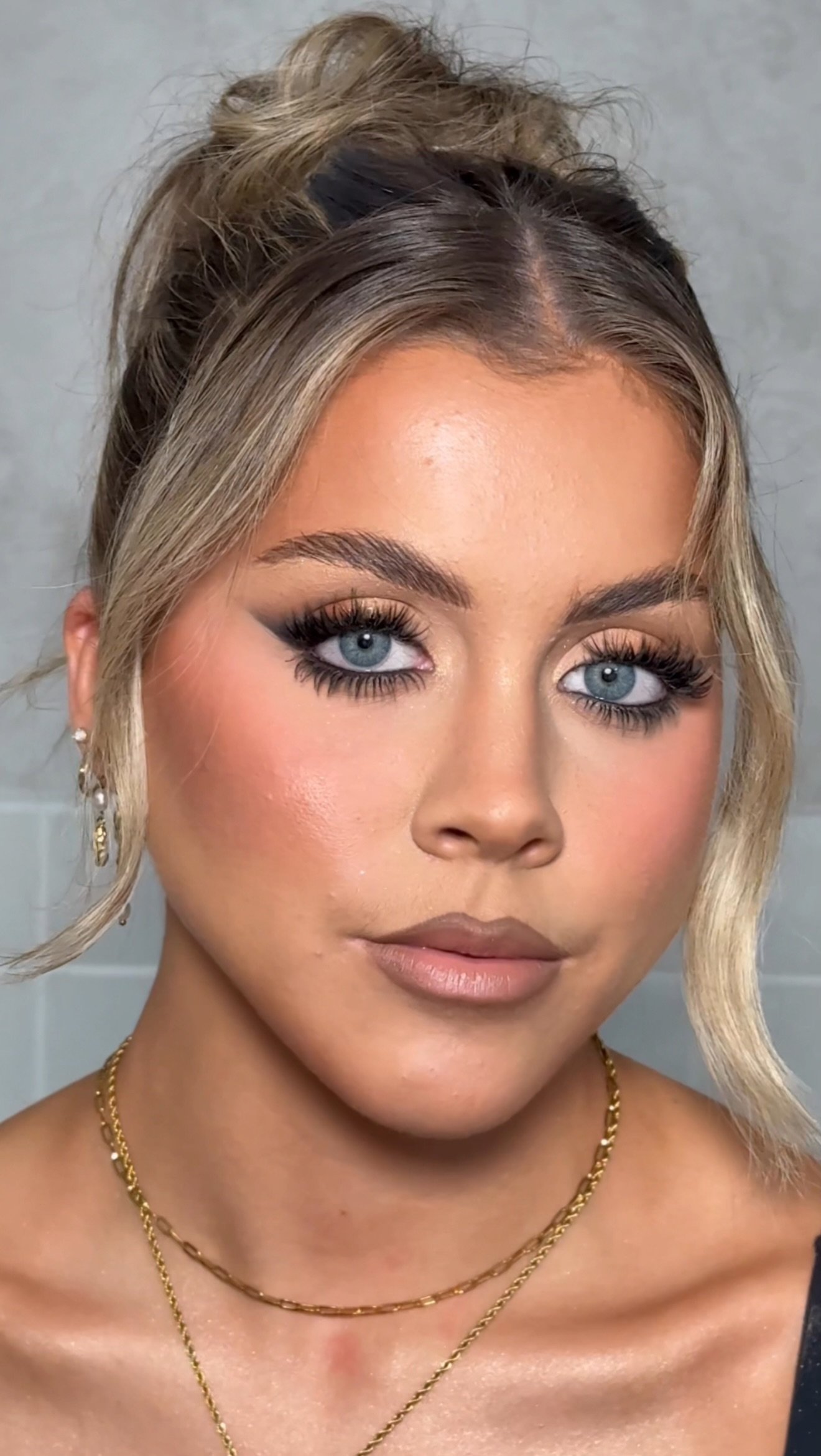 Facetune_12-03-2025-15-17-22.jpeg