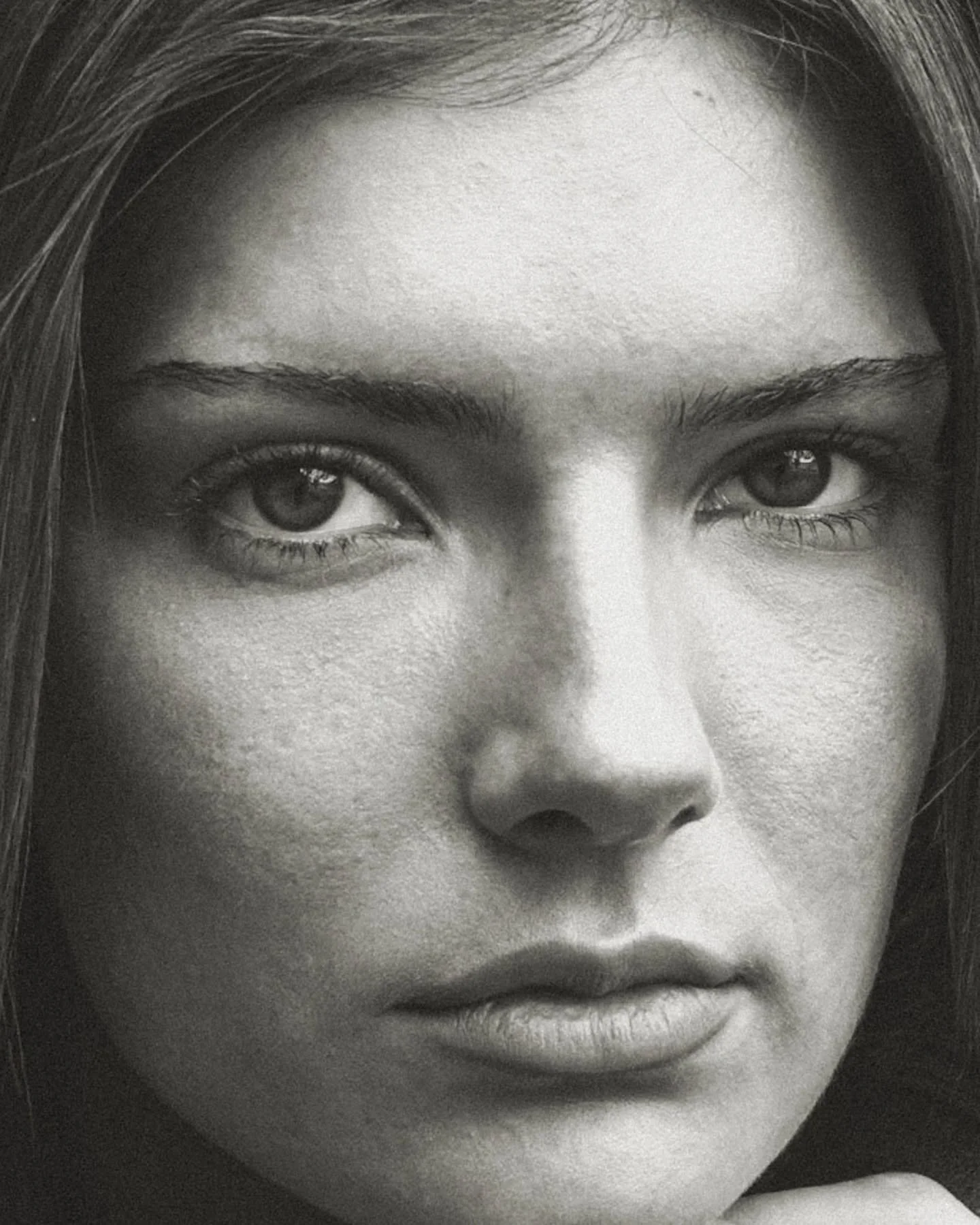 Face and attitude. 
@valeriasdt 
@maximnau
