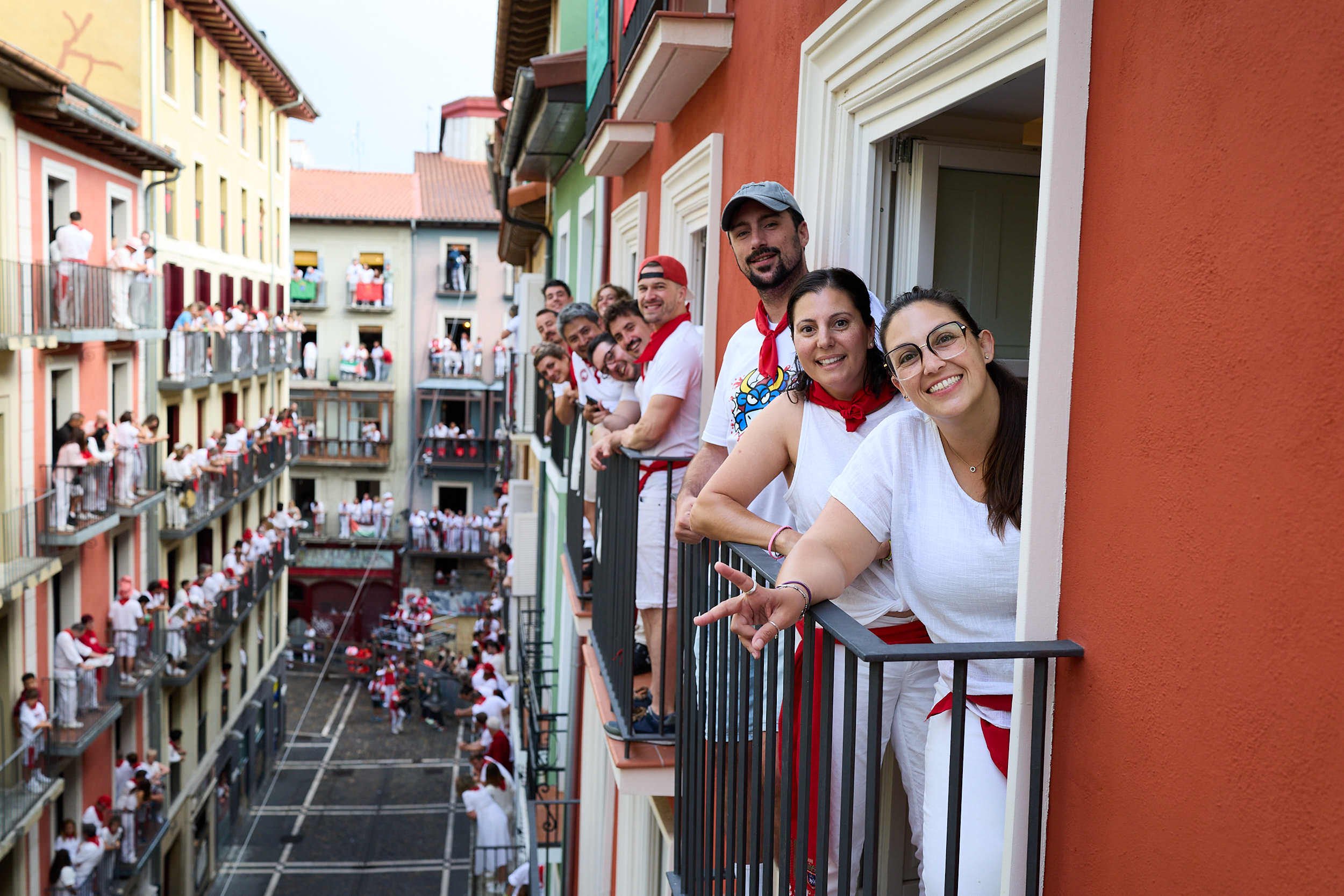 2507Running-of-the-bulls-san-fermin-pamplona-spain-James-Sturcke-0031.jpg