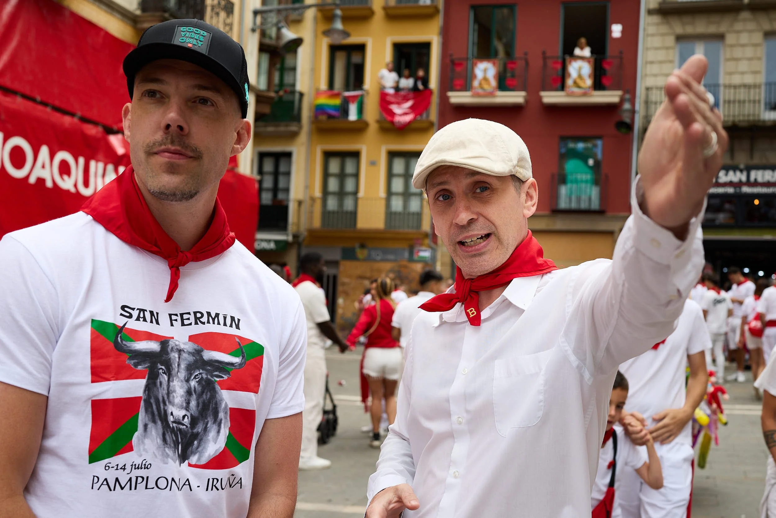 2507Running-of-the-bulls-san-fermin-pamplona-spain-James-Sturcke-0016.jpg