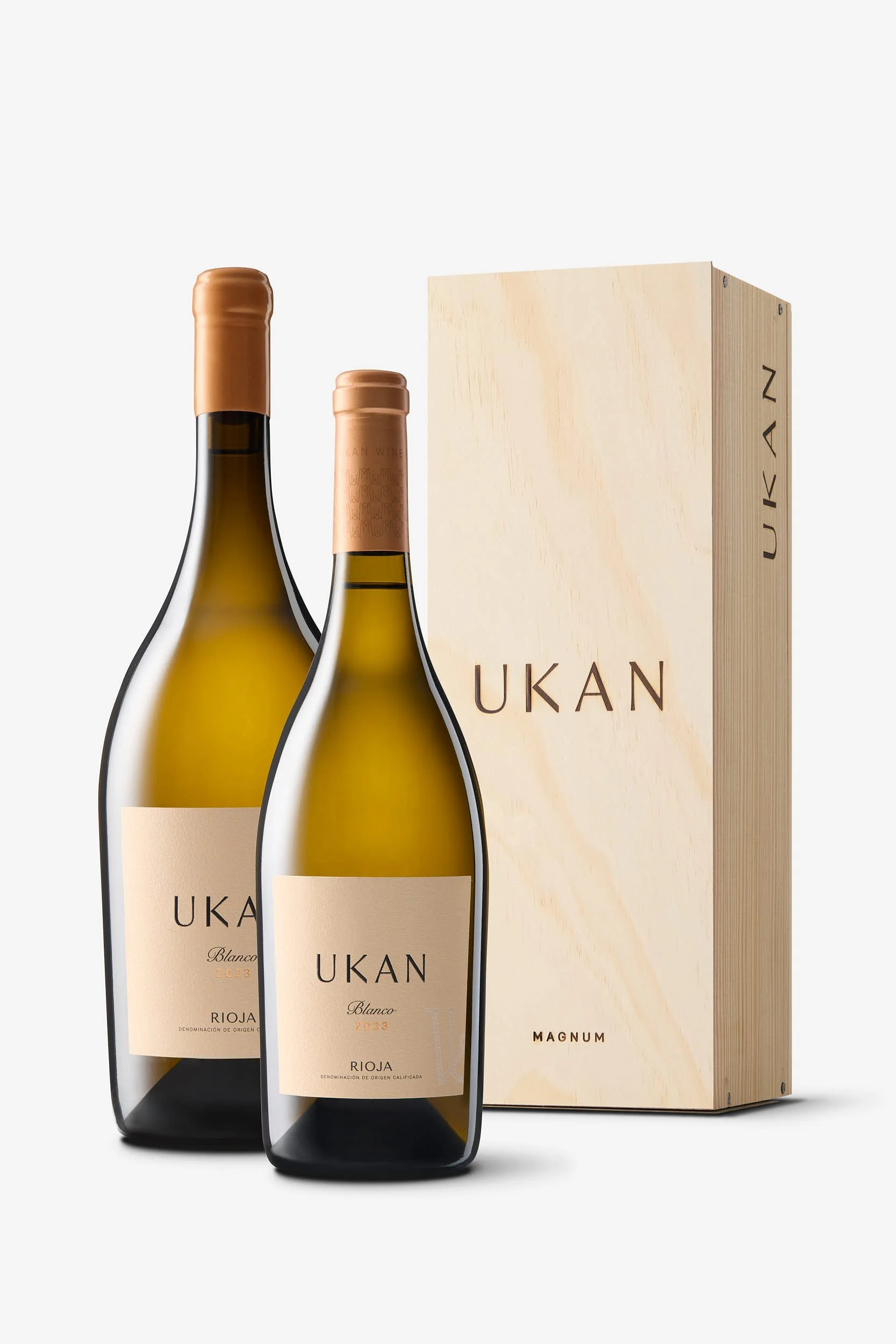 17/3/26 UKAN Blanco 2023, Bodegas UKAN, Laguardia (Álava), Spain. Photo by James Sturcke | sturcke.org