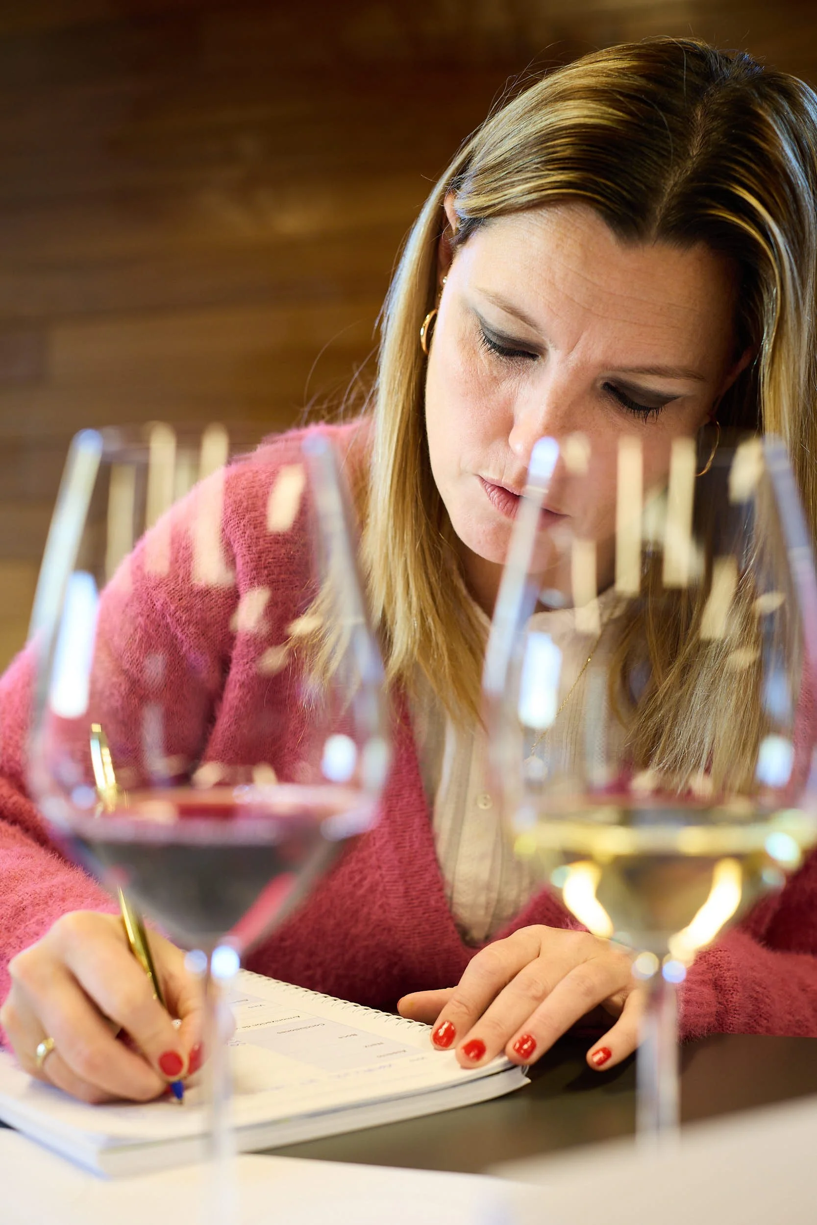 14/11/24 Student studying for WSET Level 2 with Aurelio Fernández, Logroño (La Rioja), Spain. Photo by James Sturcke | sturcke.org