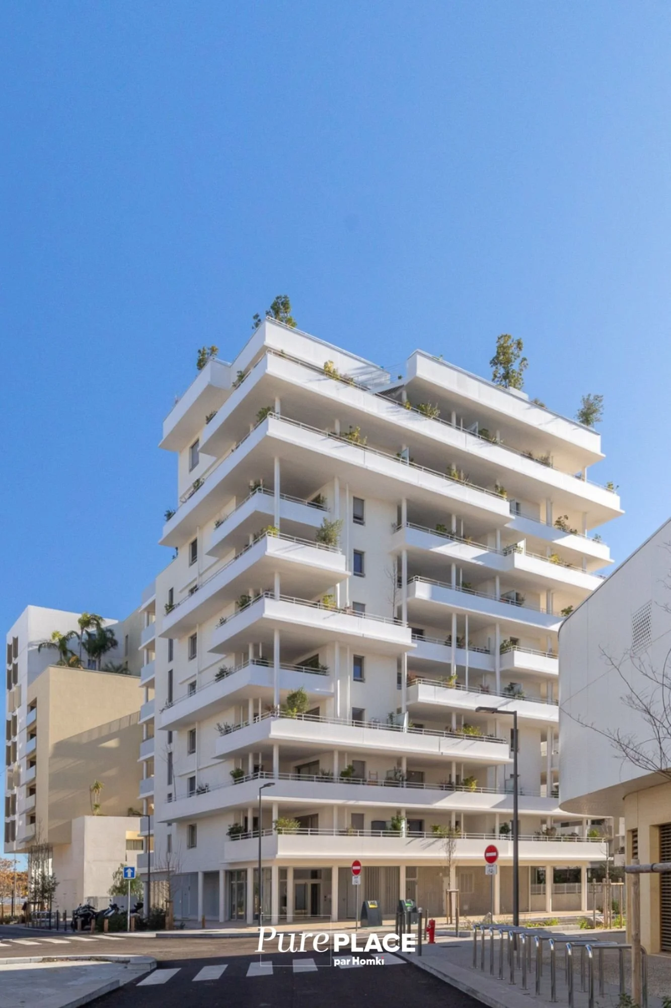 Vue dégagée et élégance contemporaine à Port-Marianne