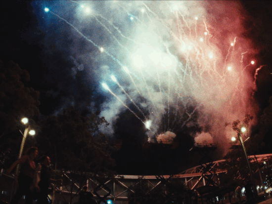 13. Dan_Sydney_N1_Postcards_01537307_01537307.gif