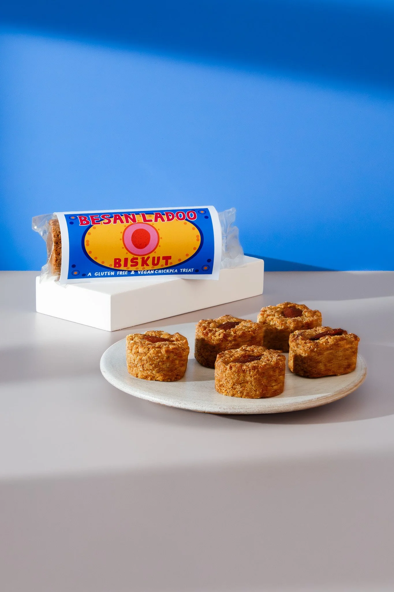 kathleen-gillan-photography-biskut-bar-8972-2x3LR.jpg