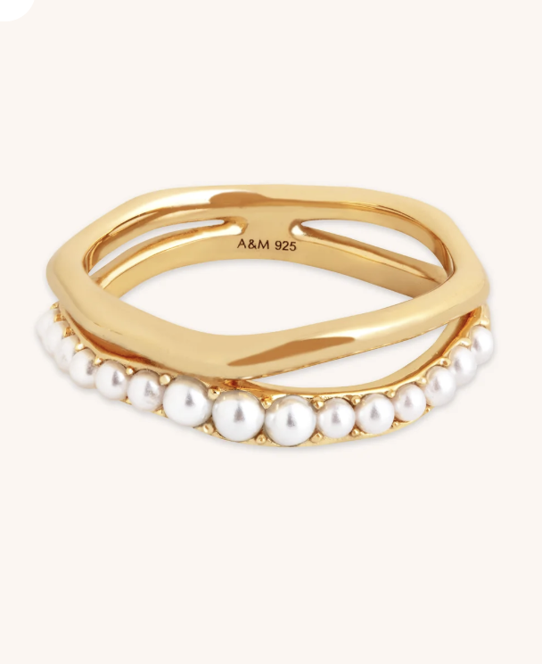 Astrid & Miyu - £52