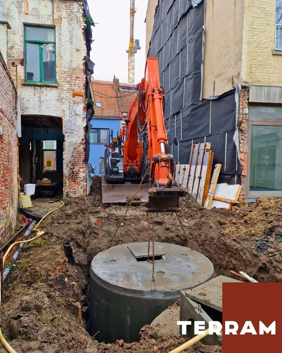 Regen in Kortrijk? Geen probleem&hellip; die vangen wij gewoon op met een regenput! ☔🏠

In deze stadswoning hebben we een stevige regenput geplaatst: geen druppel meer verloren in het riool. Toekomstbestendig en super slim waterbeheer.

Want wist je