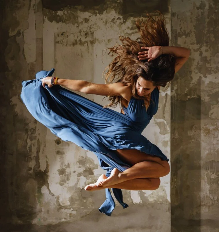 Embodied Dance -Bewegung. Präsenz. Freiheit. | MIT Caterina