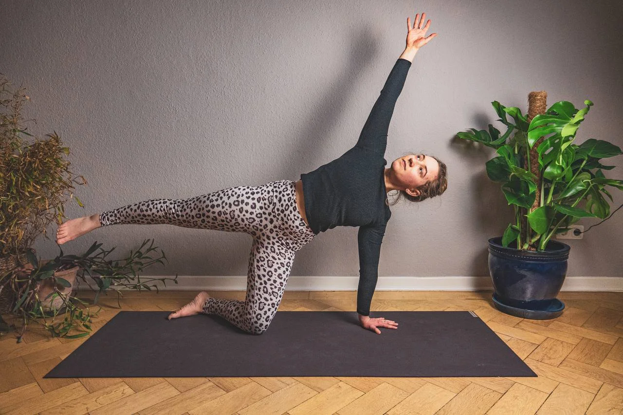 HenriekeYoga.jpg