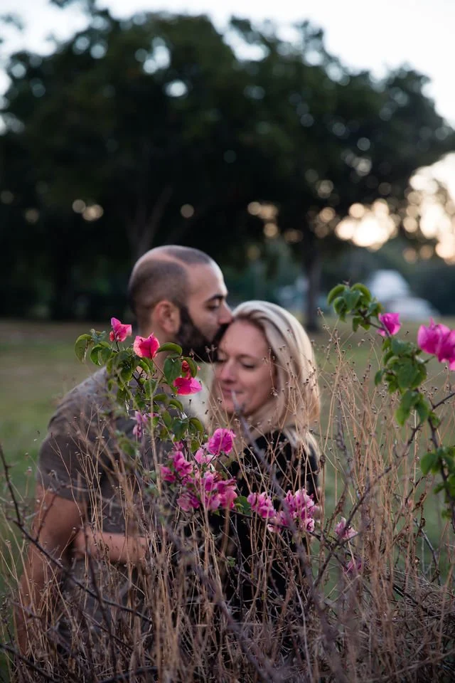 Hudson Valley couple kissing in the sunrise sun