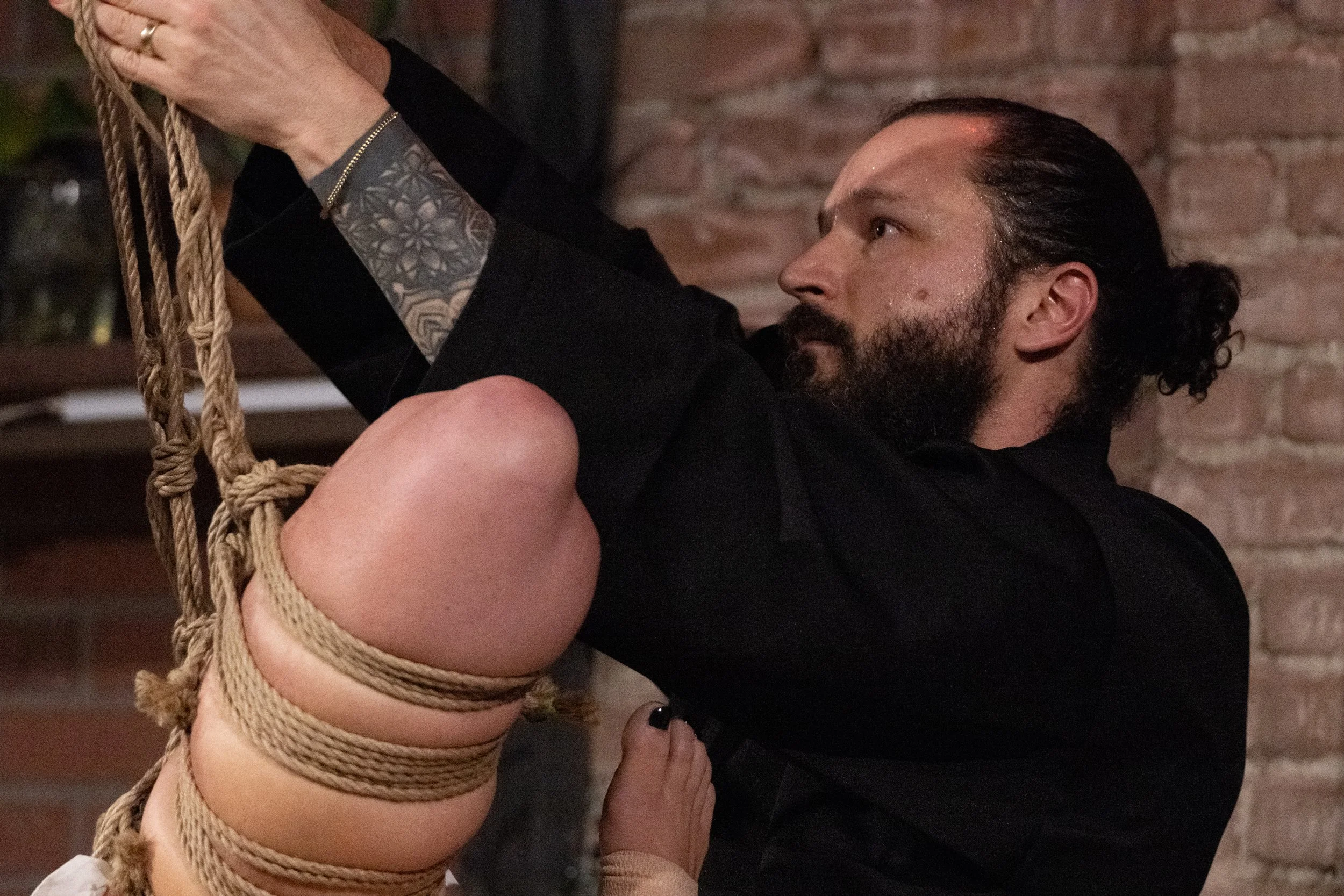 Bound 260411-123.jpg