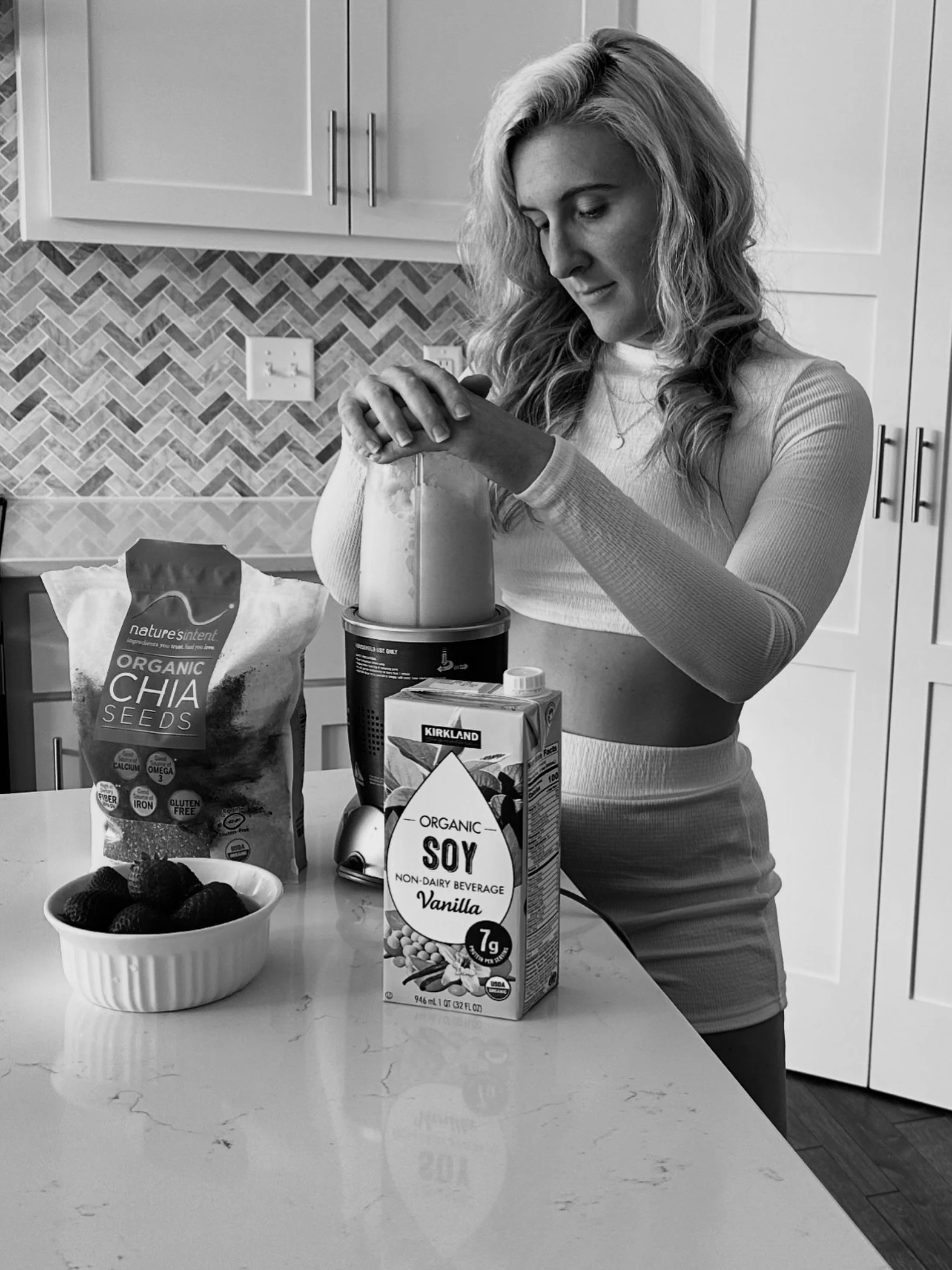 Beauty isn&rsquo;t built in a treatment room.

It&rsquo;s built in the little decisions no one sees.

The breakfast you choose.
The protein you prioritize.
The movement you make time for.
The sleep you protect.
The water you drink.

Aesthetic treatme