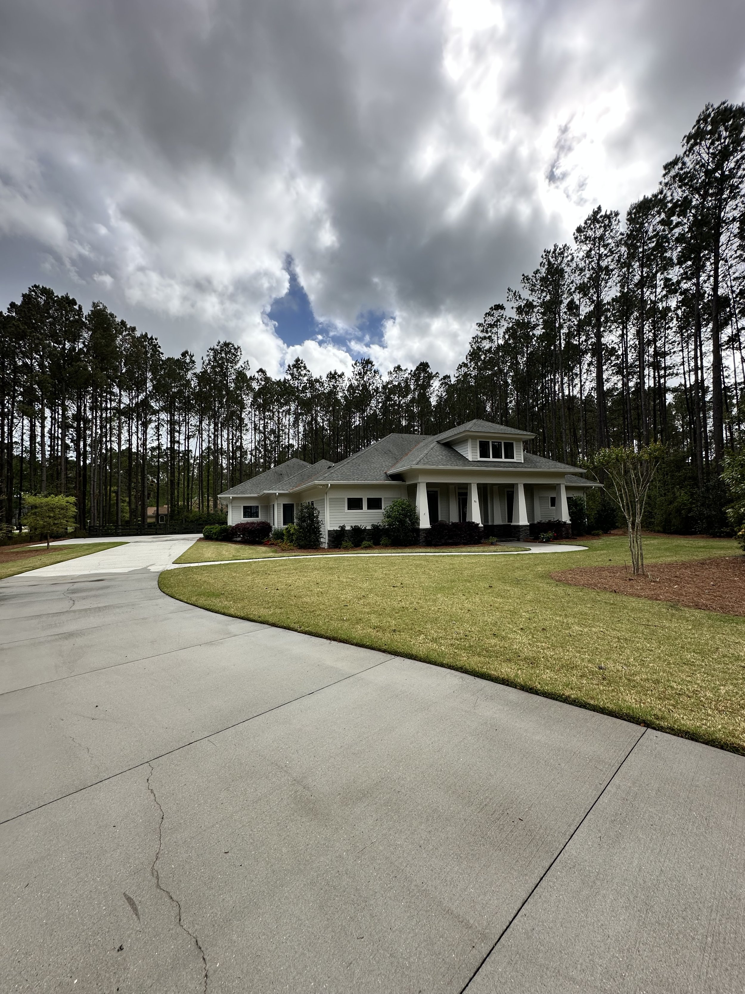 Large Home and Driveway Softwash
