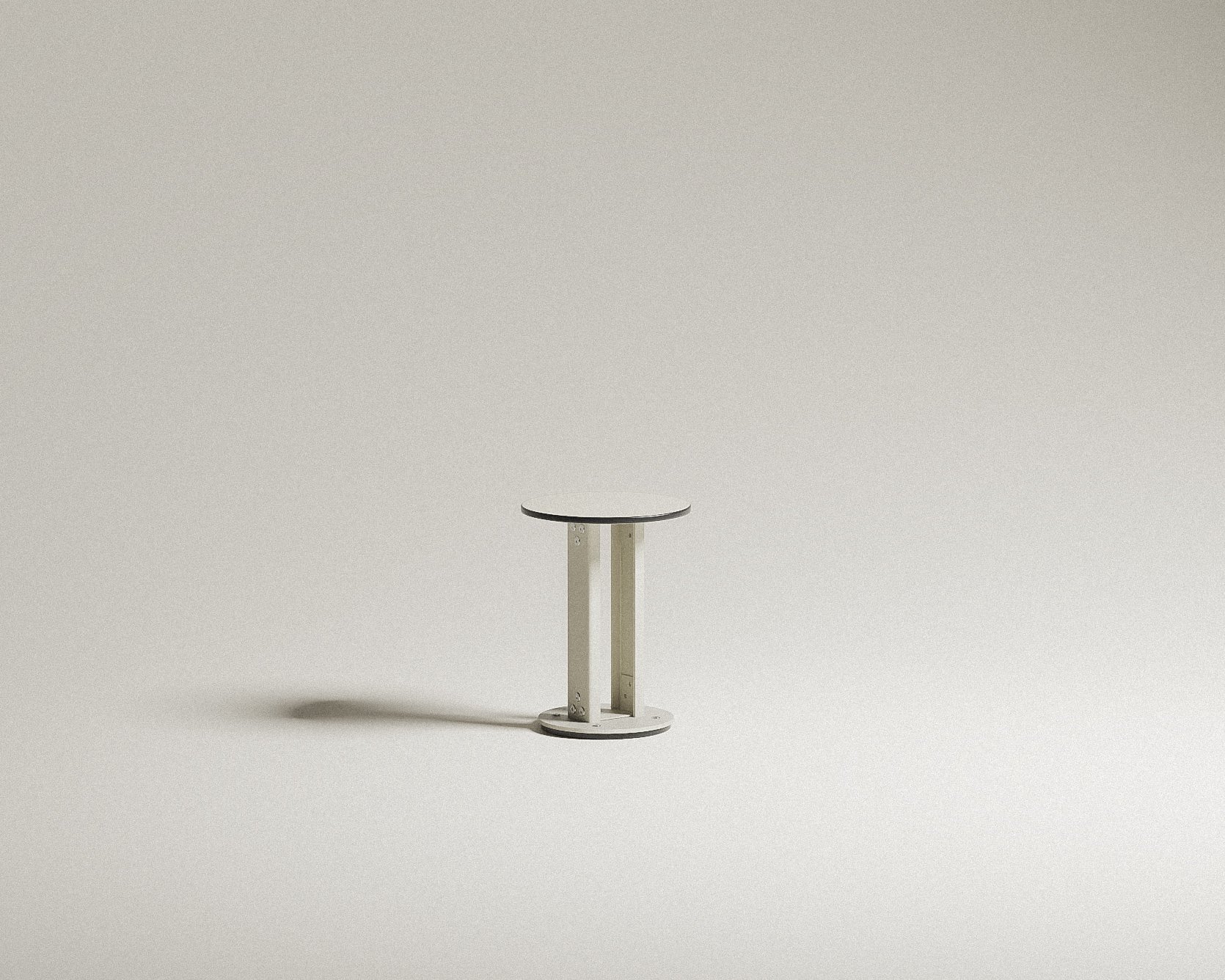 TU02 - Stool